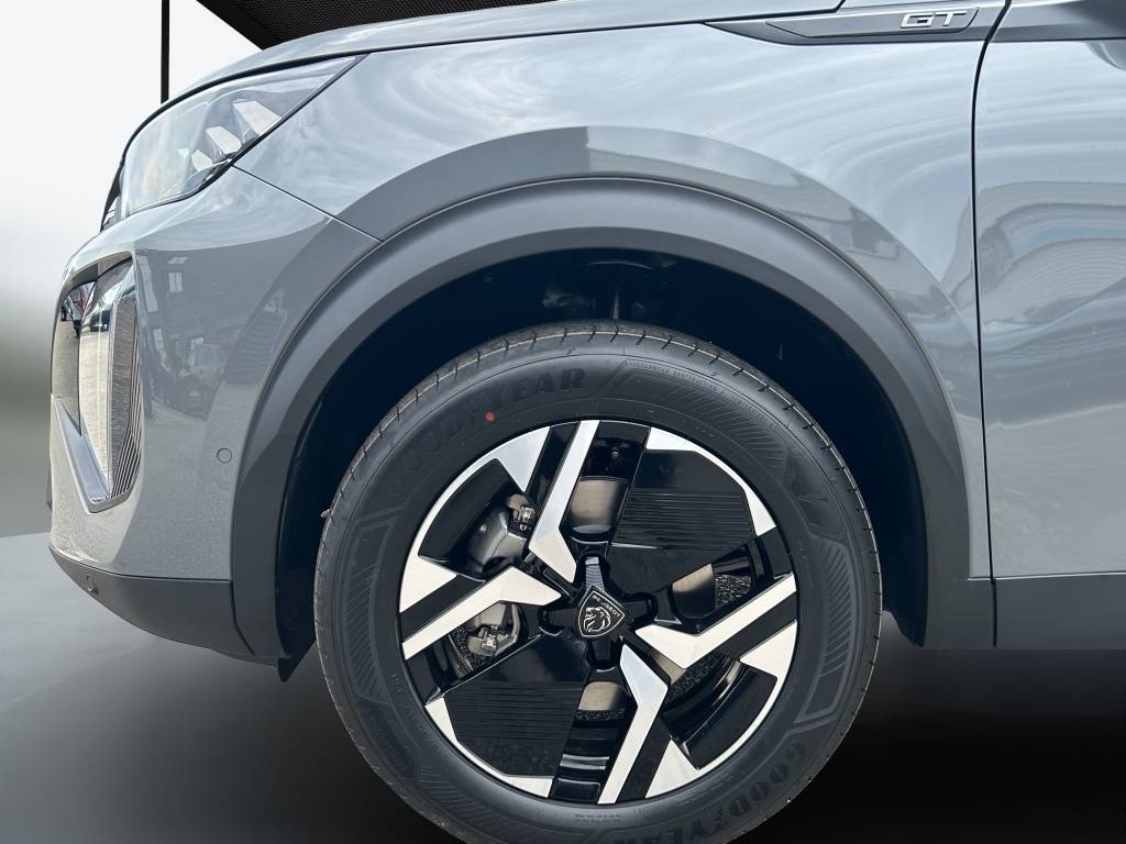 PEUGEOT 2008 1.2 145 MHEV GT-image-15
