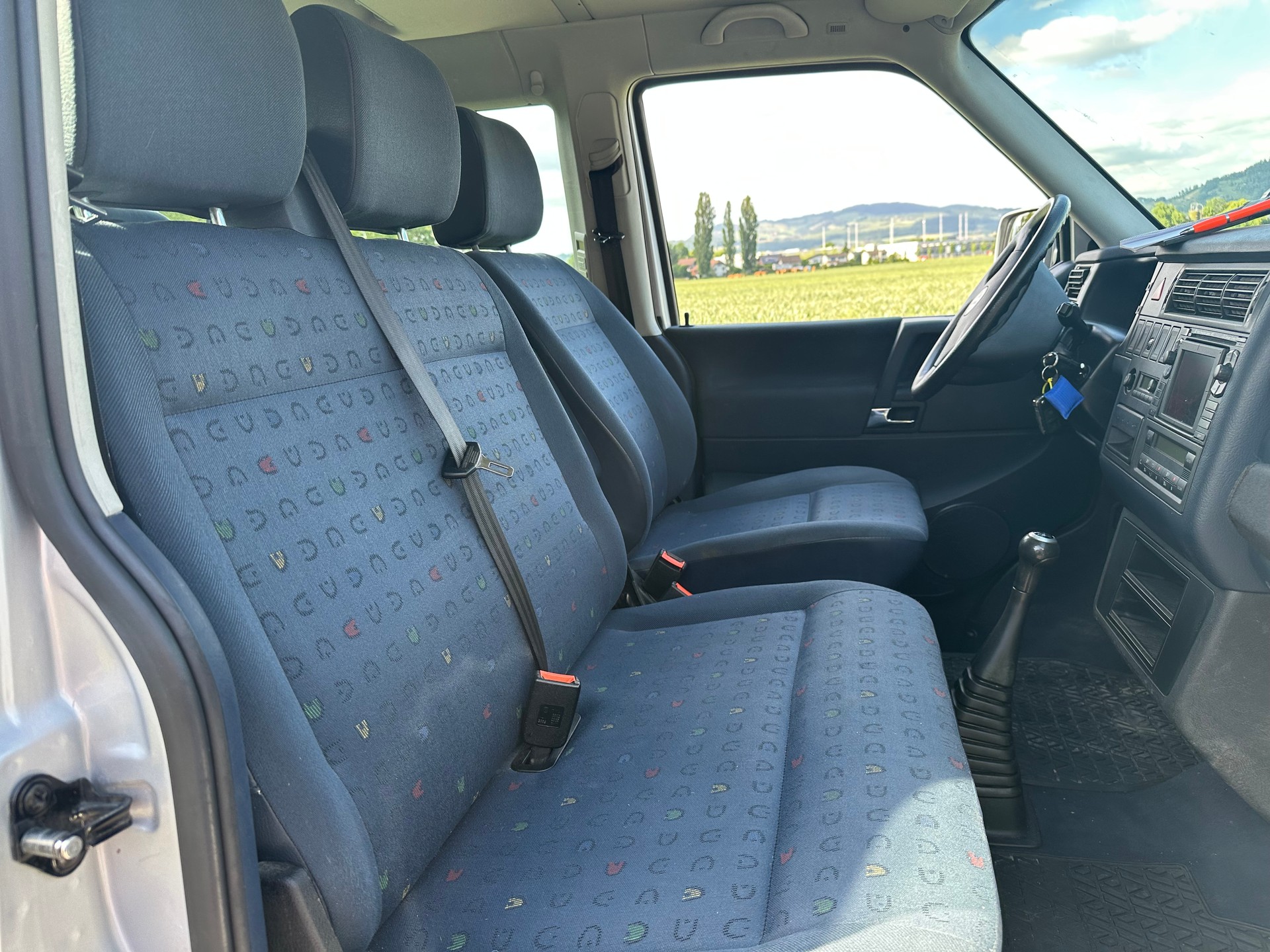 VW T4 Caravelle 2.5 syncro SWISS-image-4
