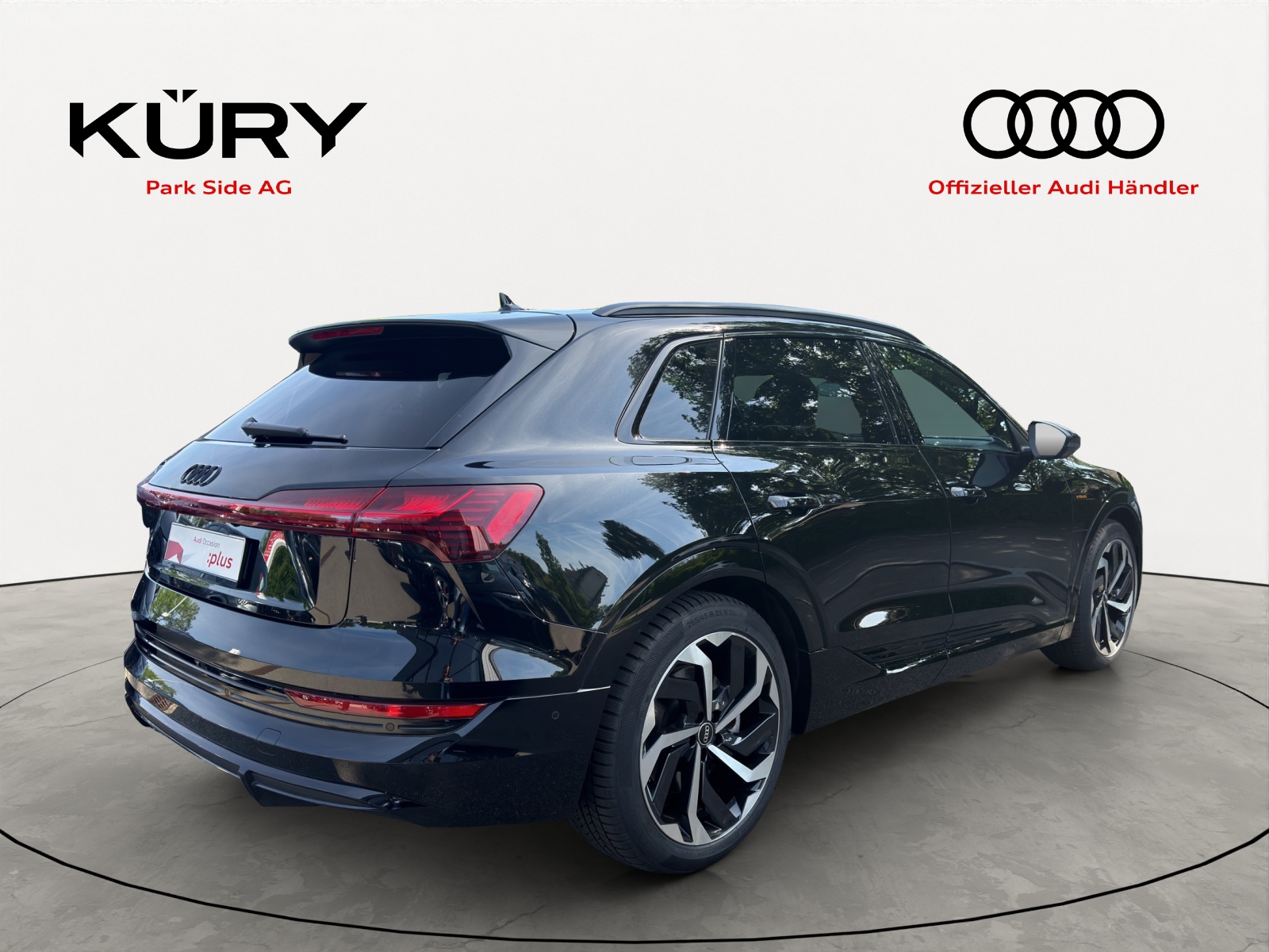 AUDI e-tron 55 S line Black Edition 408PS-image-3