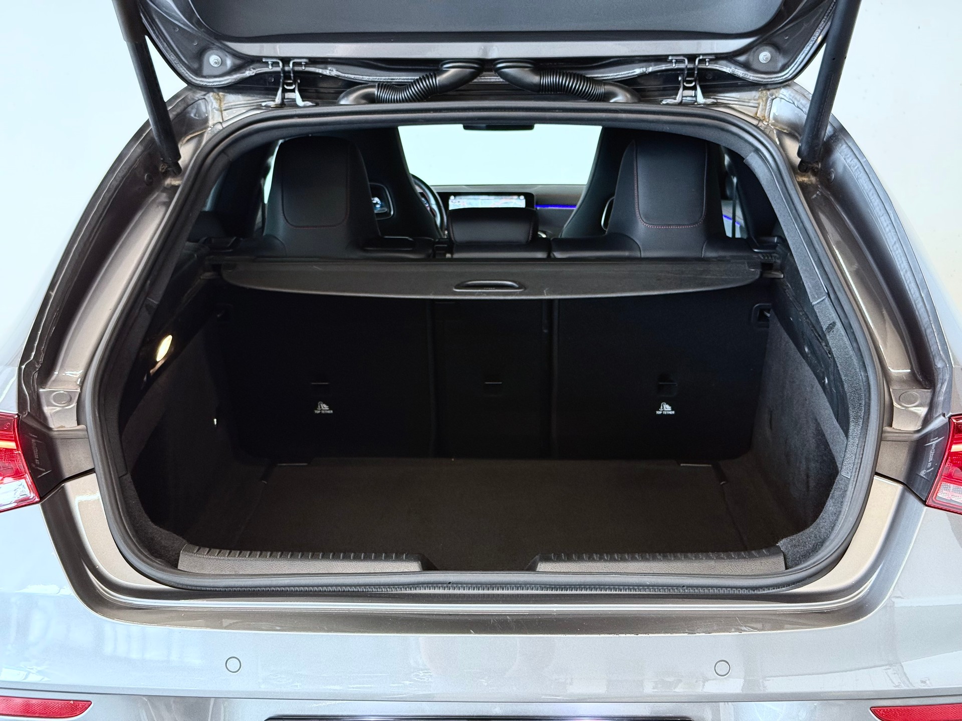 MERCEDES-BENZ CLA SHOOTING BRAKE 200 | AMG LINE | AUTOMAT | CH-FZG-image-3