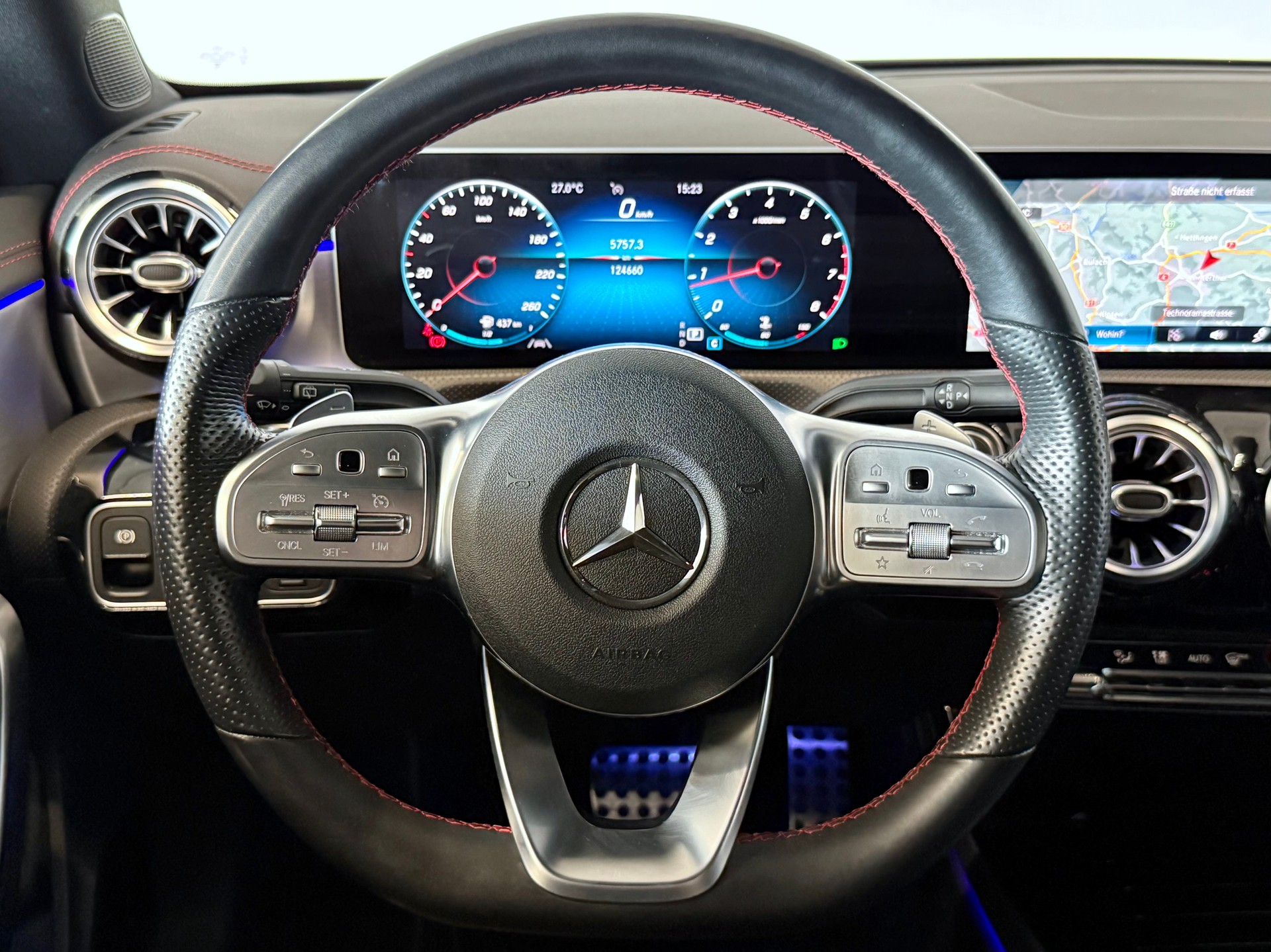 MERCEDES-BENZ CLA SHOOTING BRAKE 200 | AMG LINE | AUTOMAT | CH-FZG-image-10