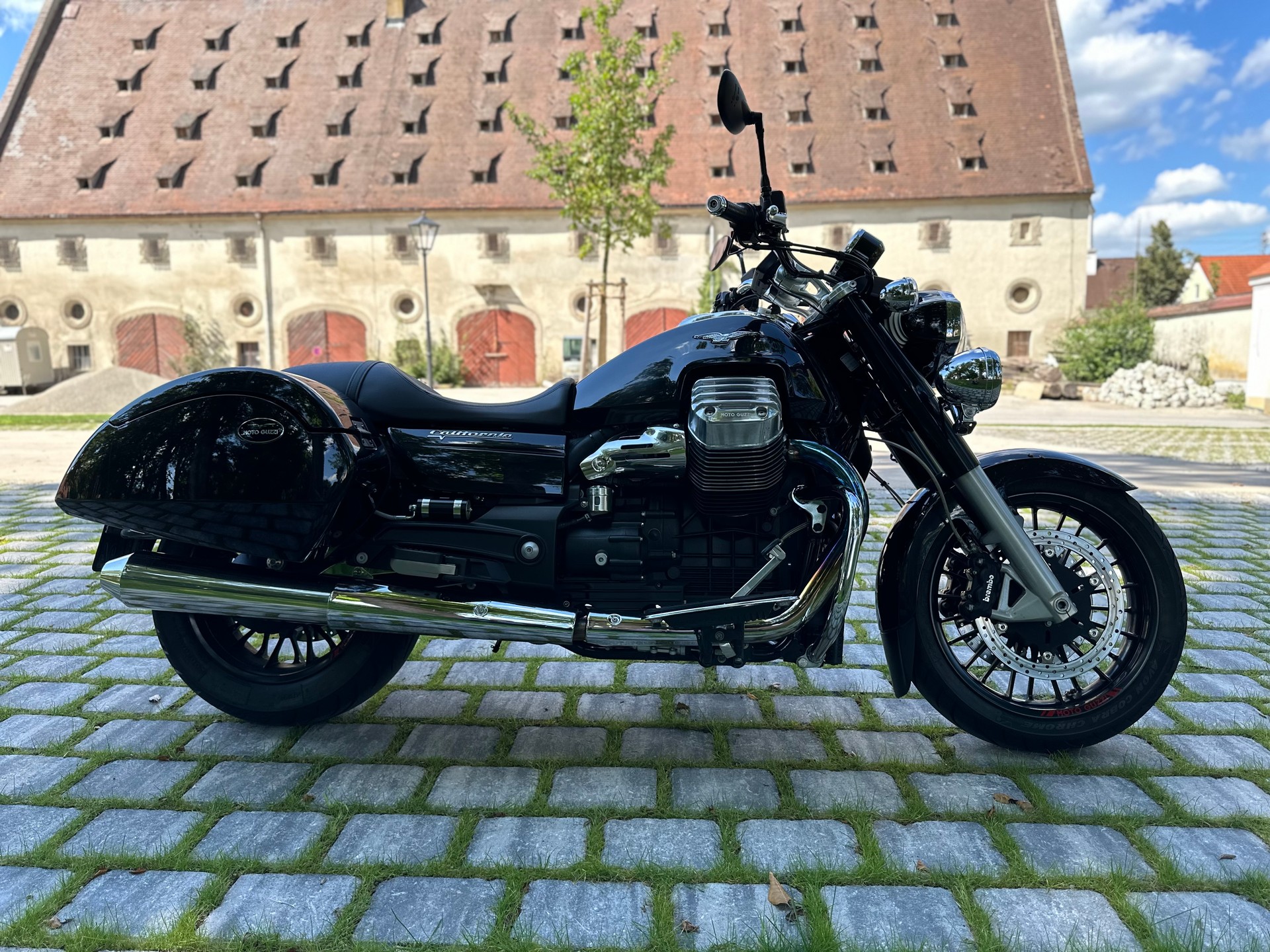 MOTO GUZZI California 1400 Custom-image-4