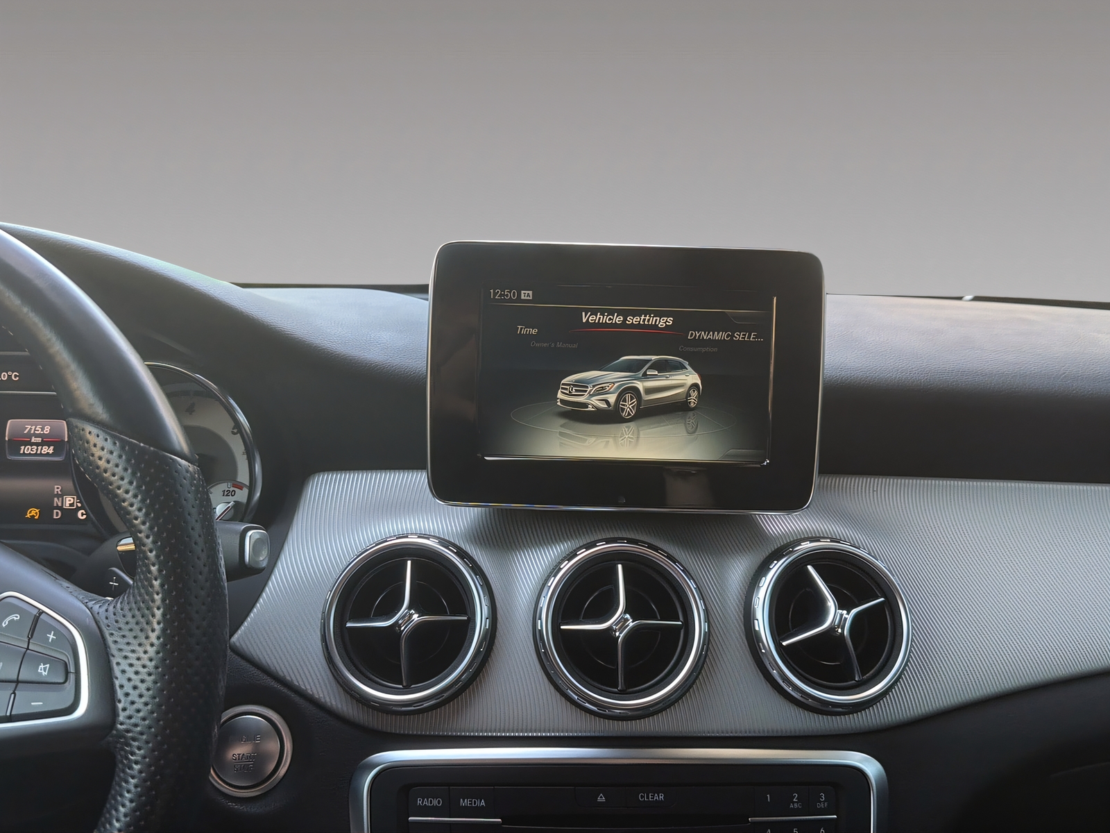 MERCEDES-BENZ GLA-Klasse X156 GLA 200 d Urban 4m-image-11