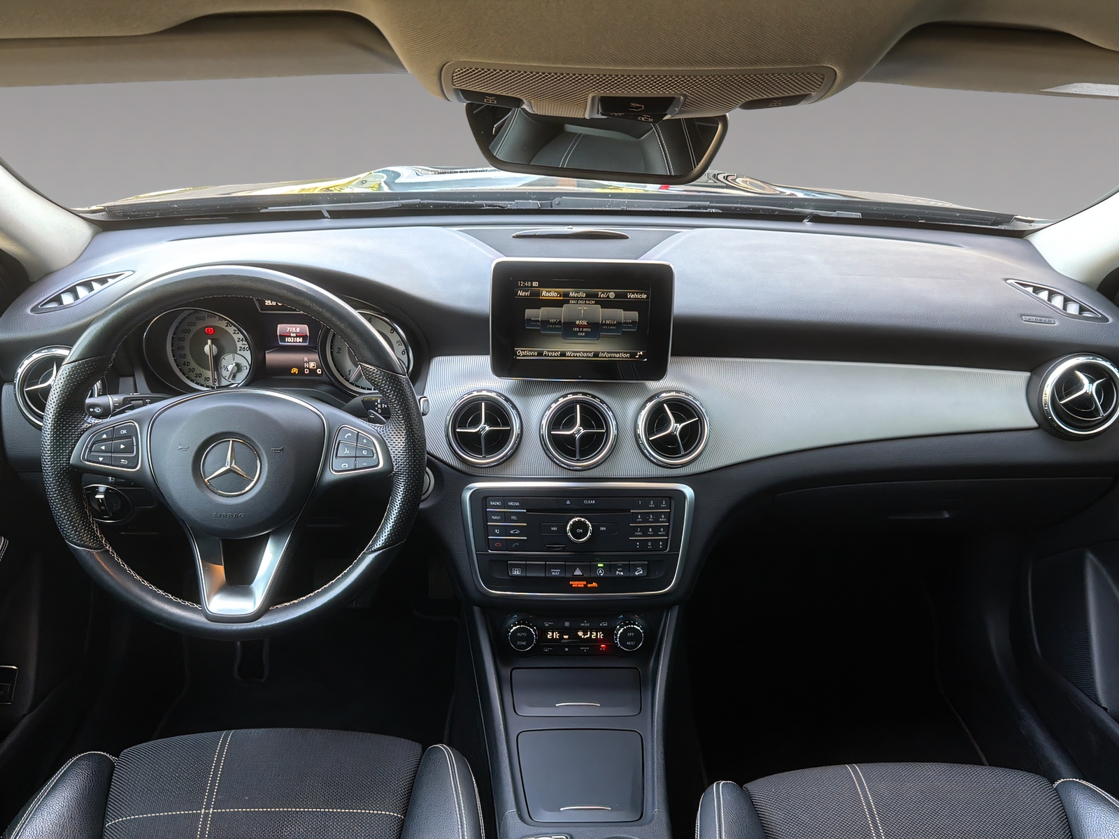 MERCEDES-BENZ GLA-Klasse X156 GLA 200 d Urban 4m-image-7