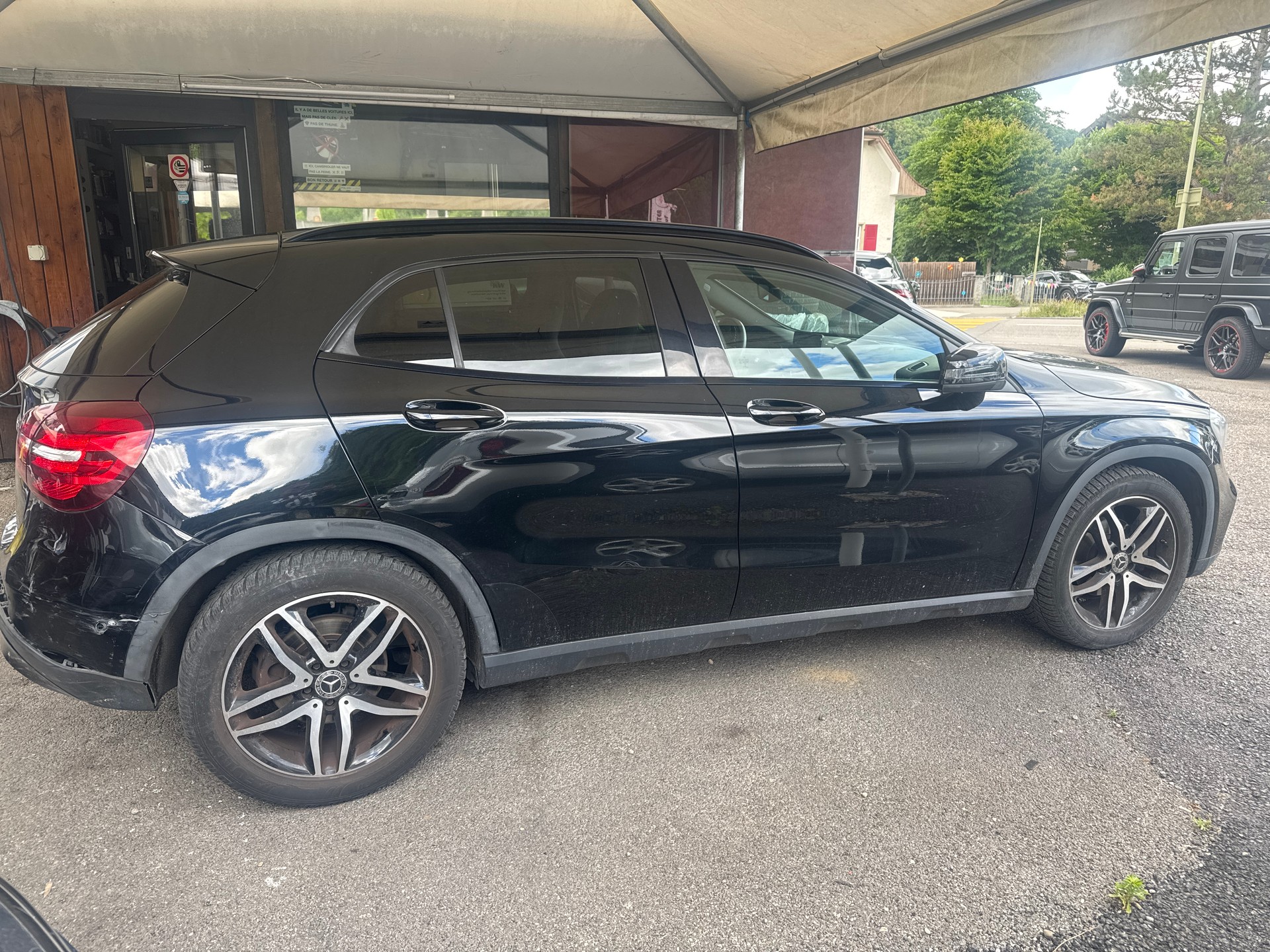 MERCEDES-BENZ GLA 200 Urban 7G-DCT-image-3