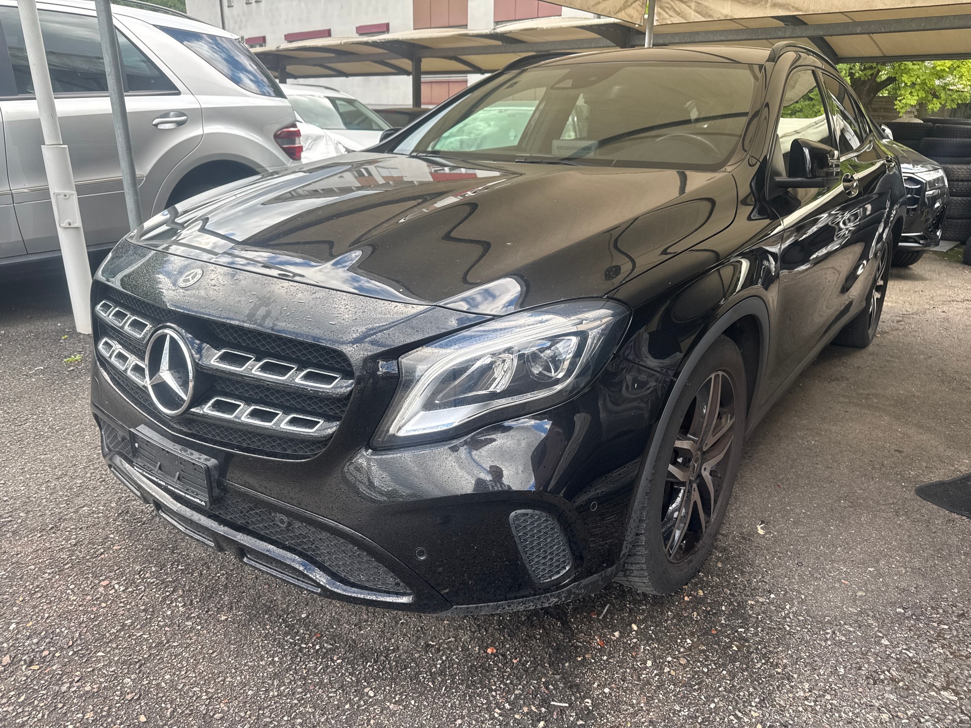MERCEDES-BENZ GLA 200 Urban 7G-DCT-image-0