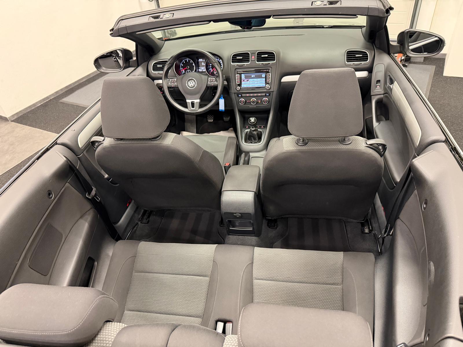 VW Golf VI Cabriolet 1.2 TSI BlueMT-image-13