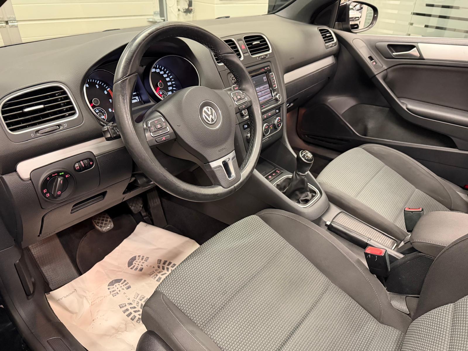 VW Golf VI Cabriolet 1.2 TSI BlueMT-image-8