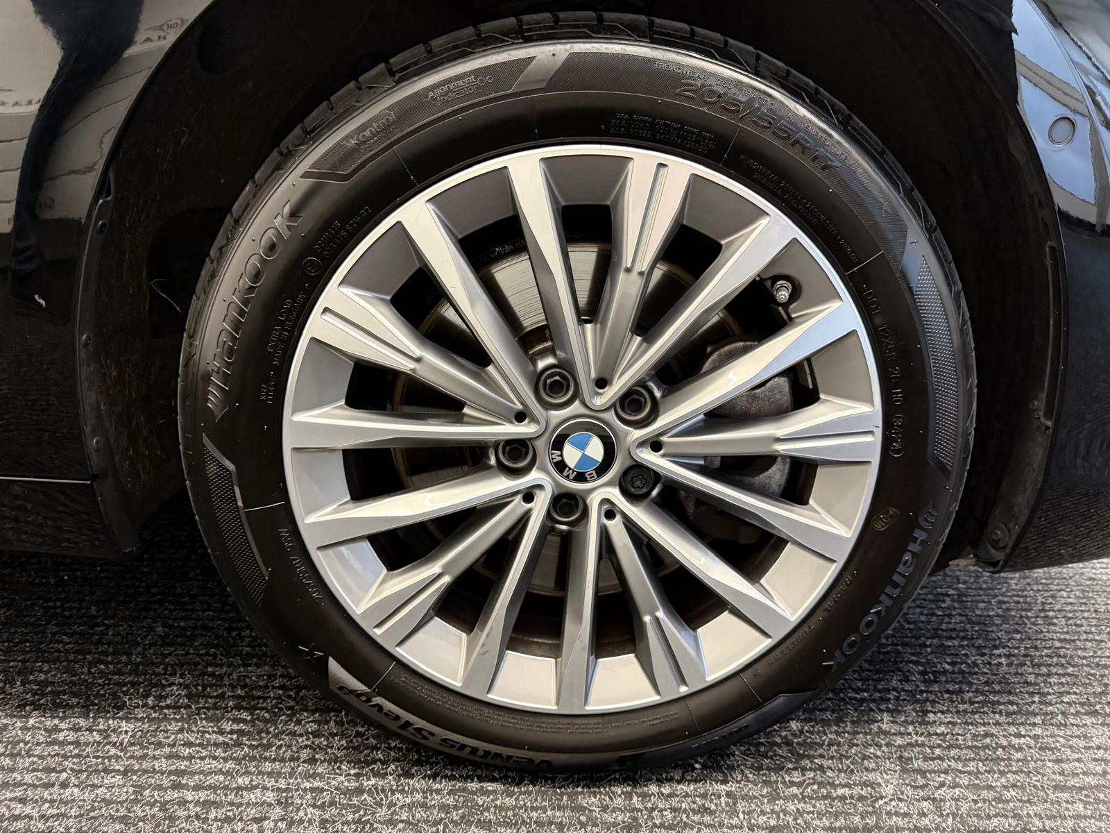 BMW 218d xDrive Gran Tourer-image-6
