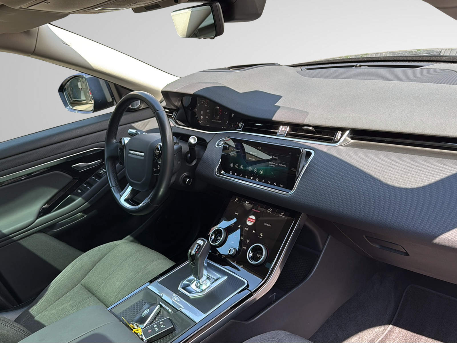 LAND ROVER Range Rover Evoque R-Dynamic D 240 S AT9-image-30