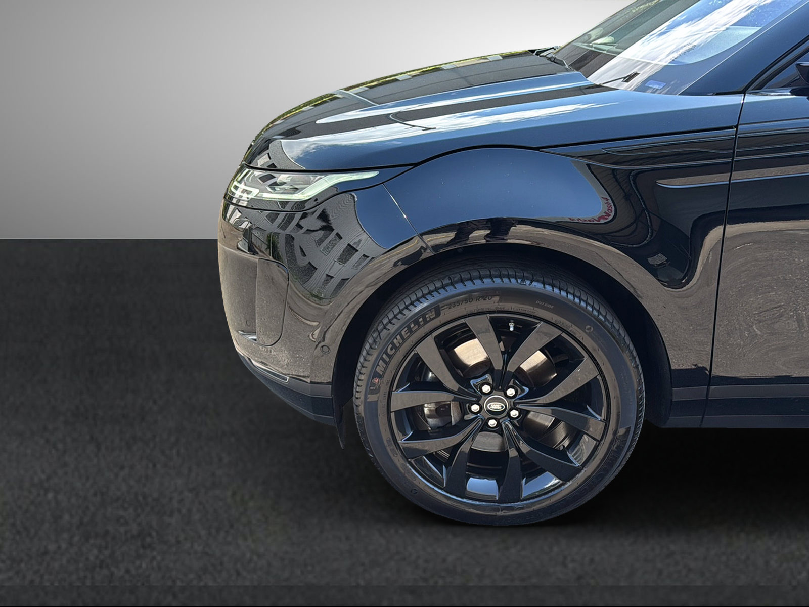 LAND ROVER Range Rover Evoque R-Dynamic D 240 S AT9-image-4