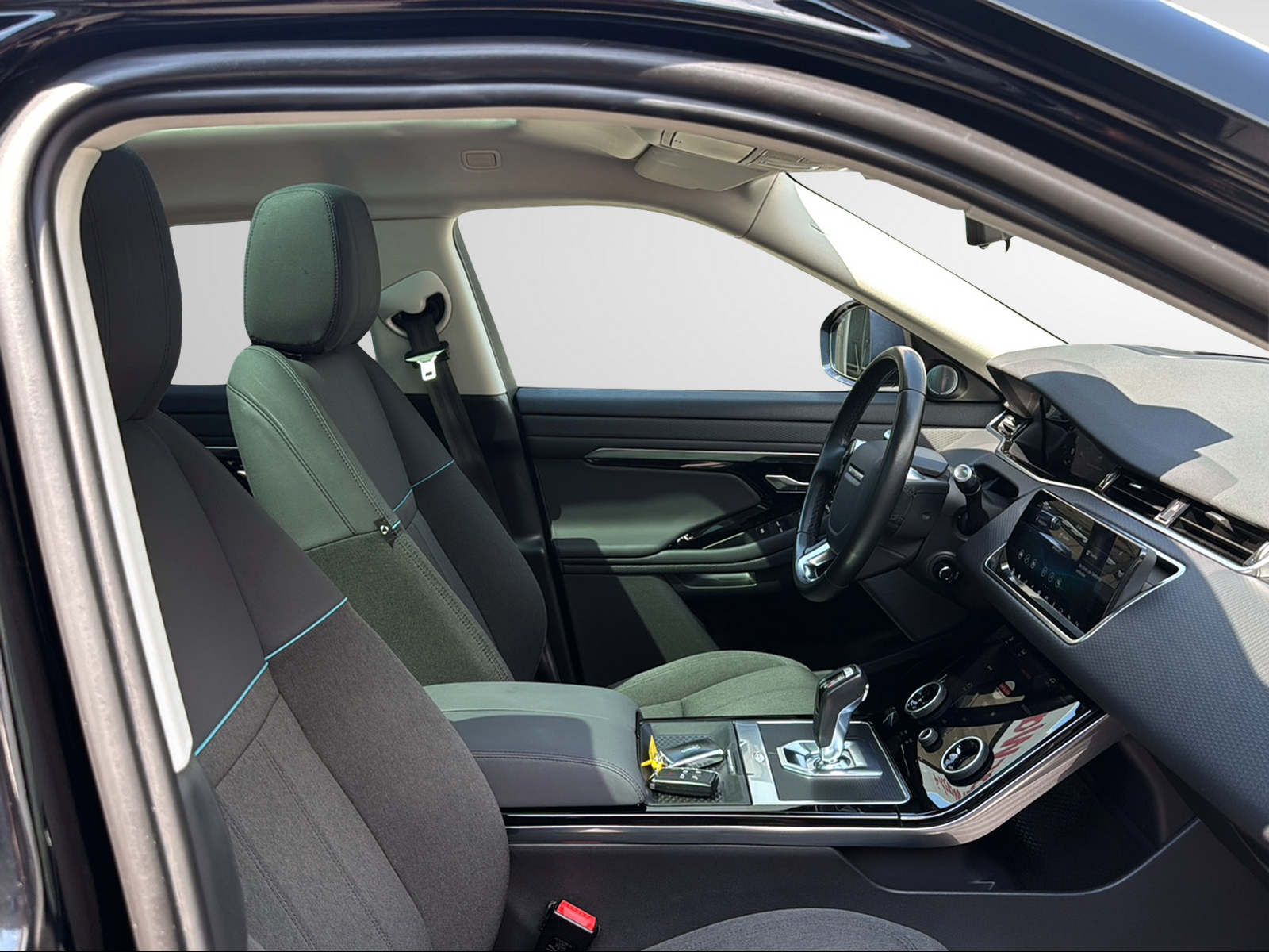 LAND ROVER Range Rover Evoque R-Dynamic D 240 S AT9-image-29