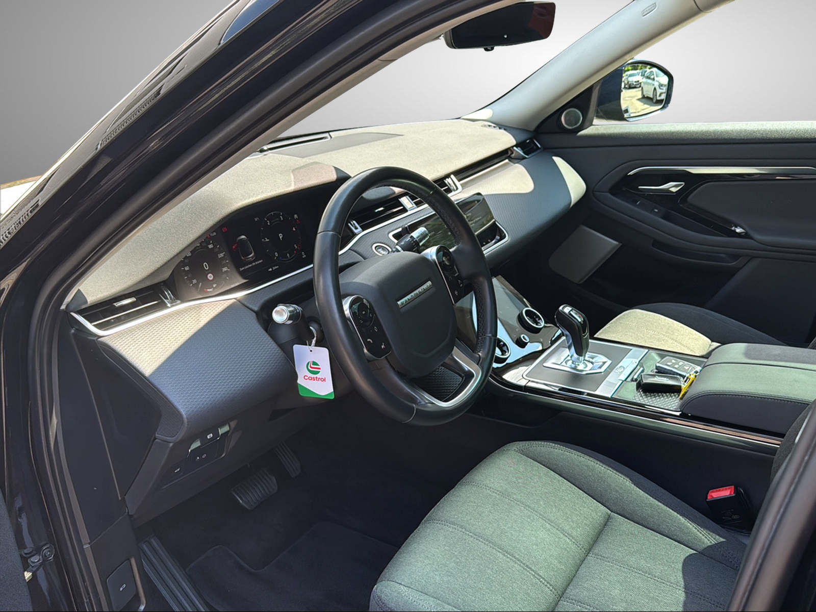 LAND ROVER Range Rover Evoque R-Dynamic D 240 S AT9-image-20