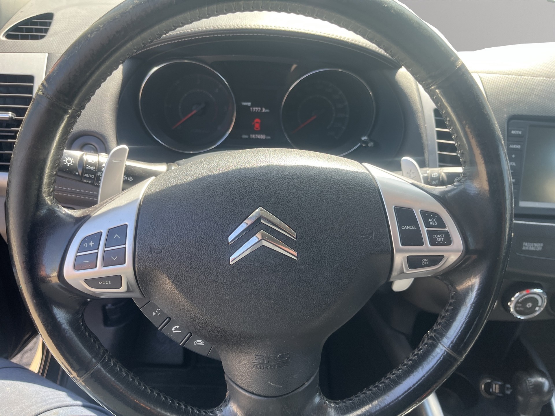 CITROEN C-Crosser 2.2 HDi VTR DCS6-image-9