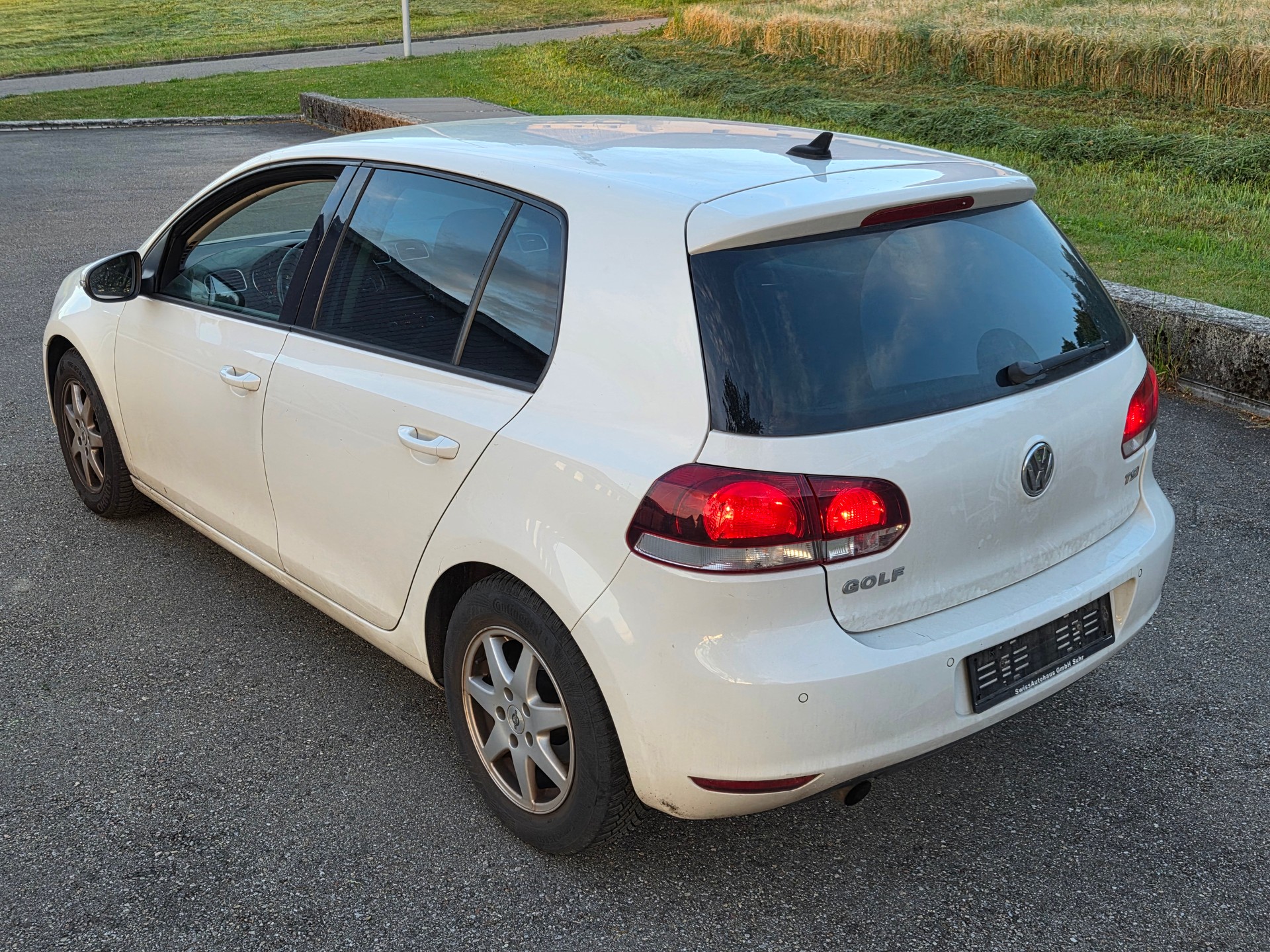 VW Golf 1.2 TSI BlueMotion Technology Trendline DSG-image-4