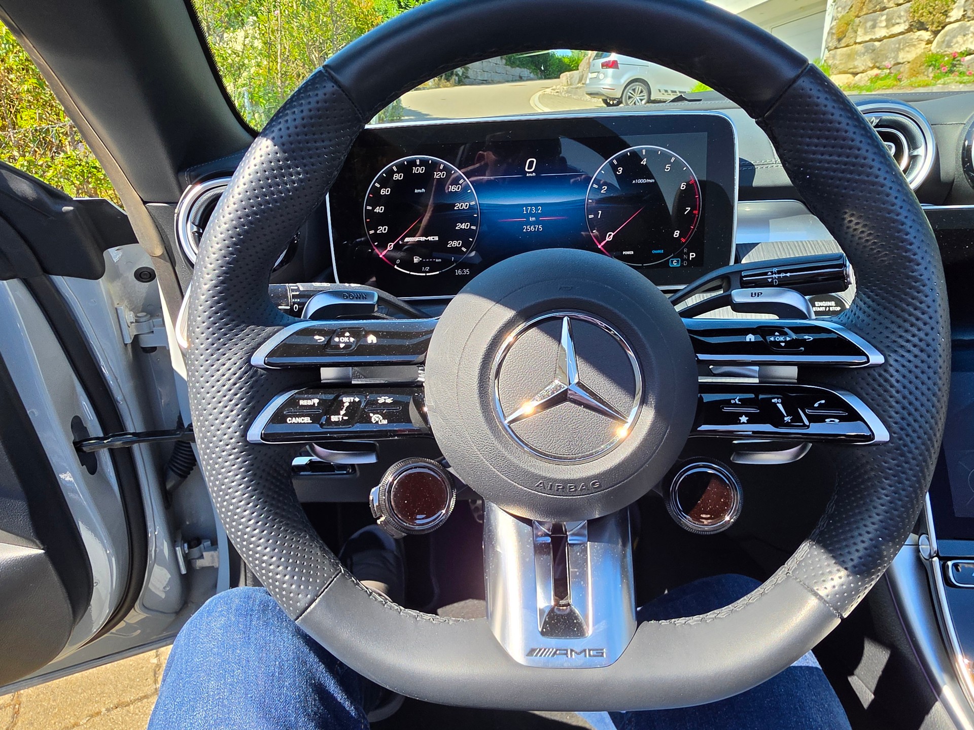 MERCEDES-BENZ CLE 53 AMG 4matic+-image-9