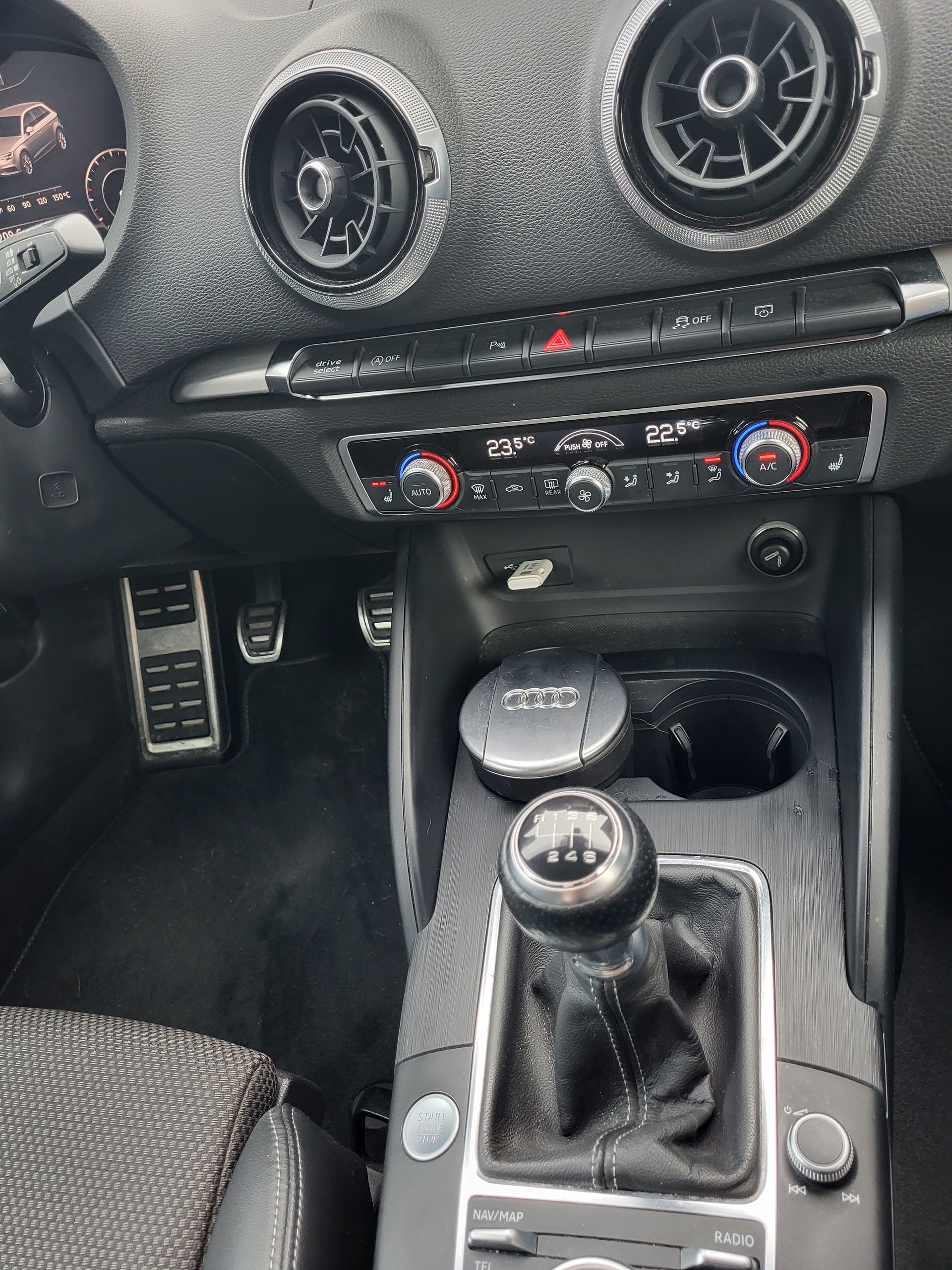 AUDI 1.5 35 TFSI Sport-image-5