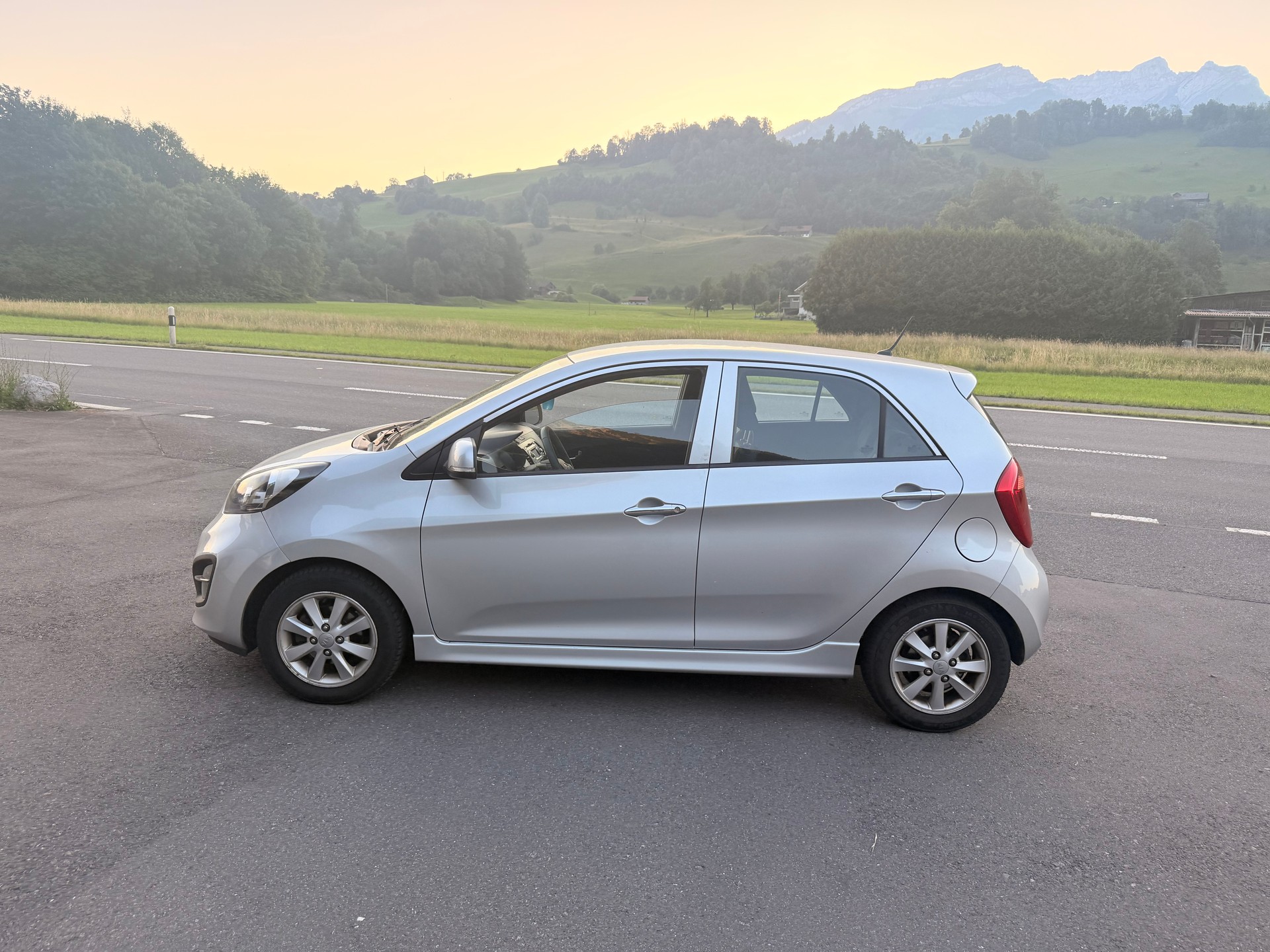KIA Picanto 1.2 CVVT Trend-image-8