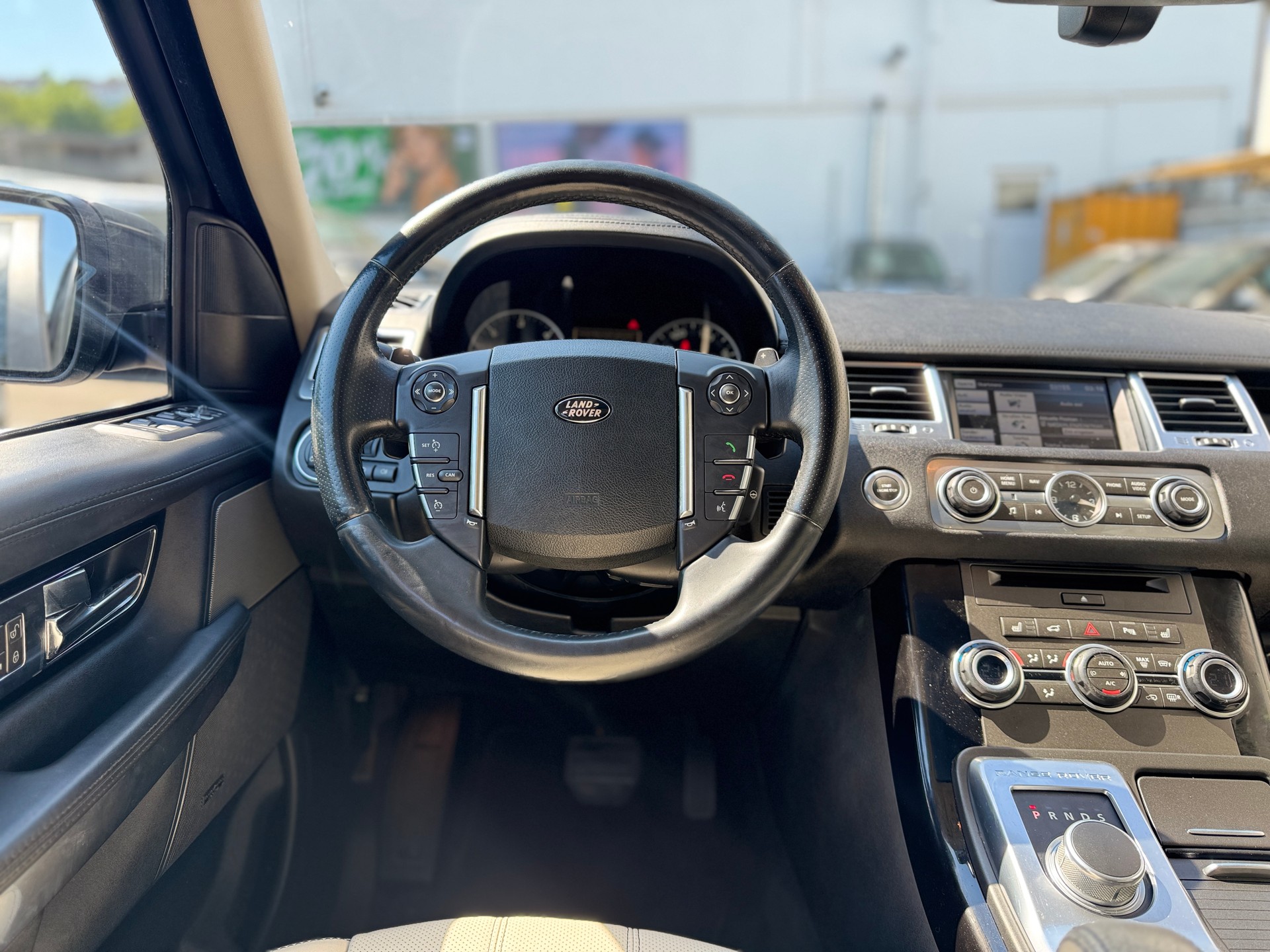 LAND ROVER Range Rover Sport 3.0 TDV6 HSE Automatic-image-10