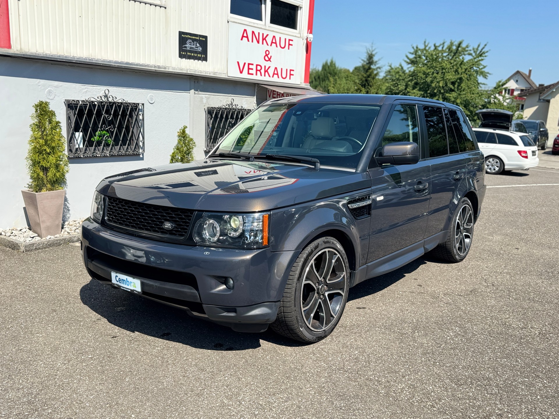 LAND ROVER Range Rover Sport 3.0 TDV6 HSE Automatic-image-0