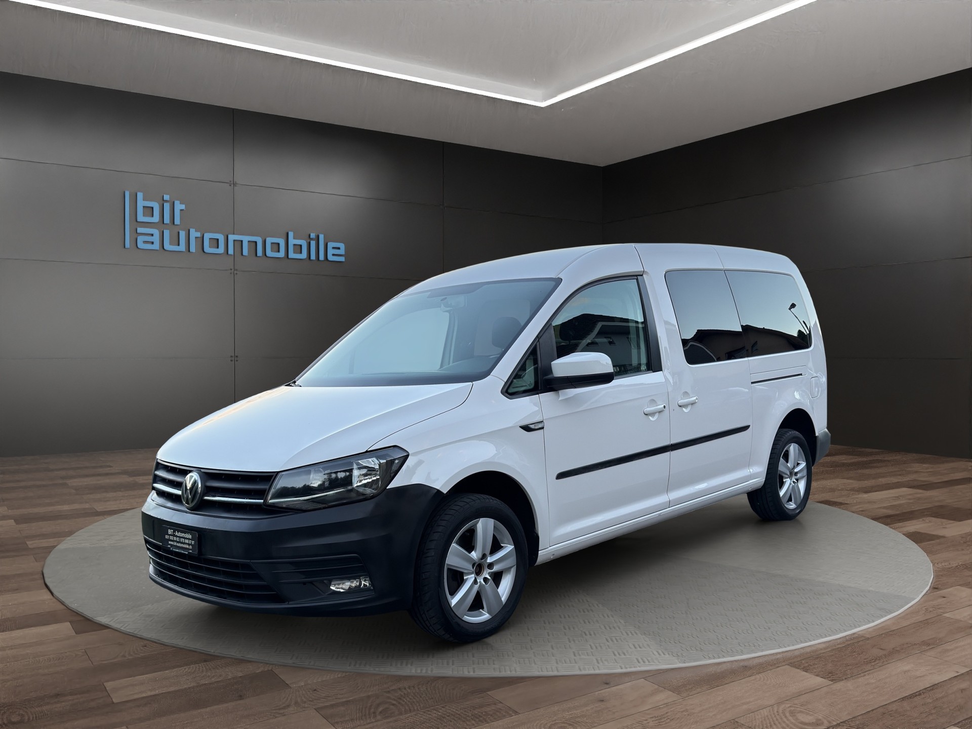 VW Caddy Maxi 2.0TDI BlueMotion Technology DSG-image-0
