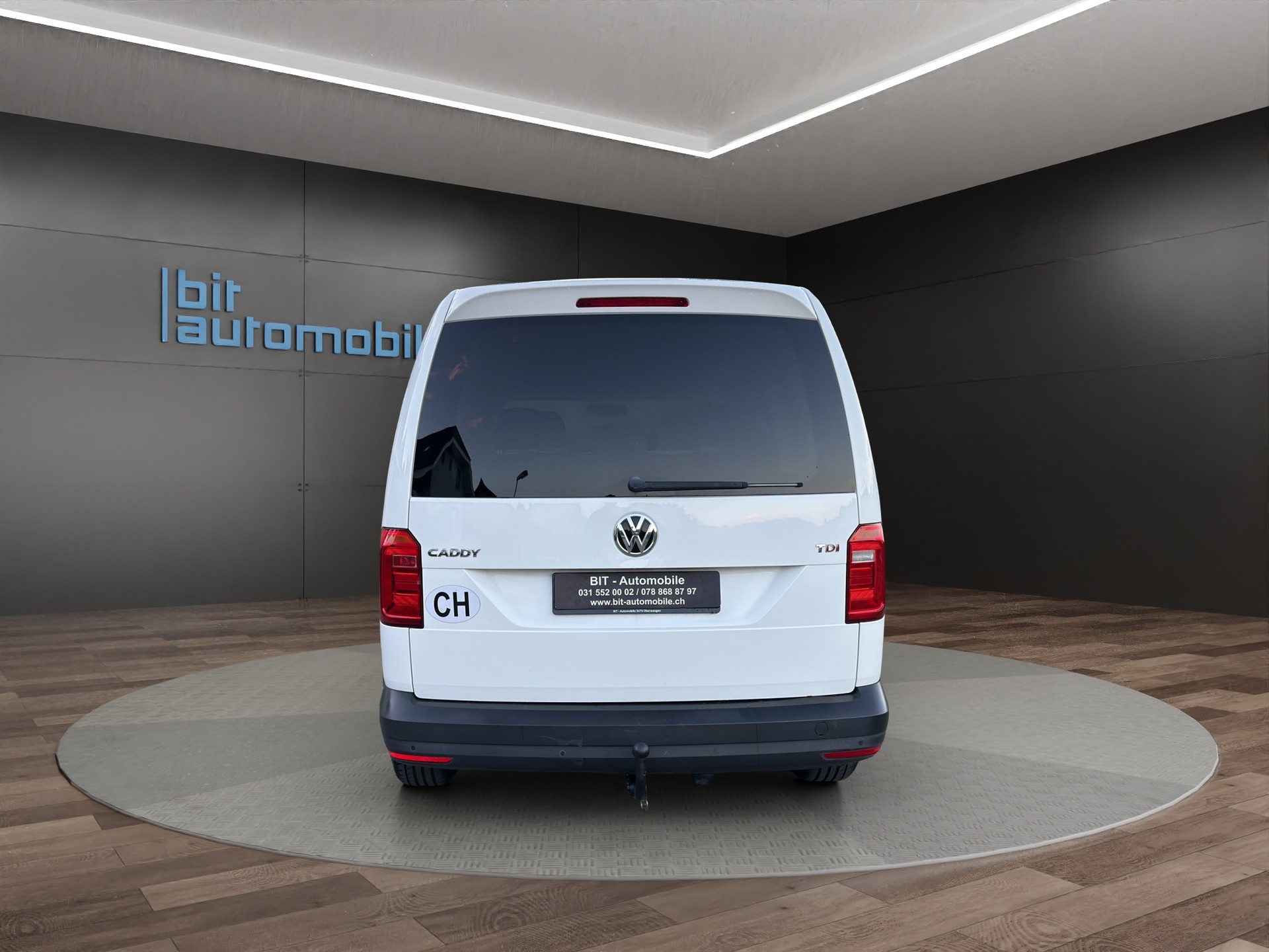 VW Caddy Maxi 2.0TDI BlueMotion Technology DSG-image-5