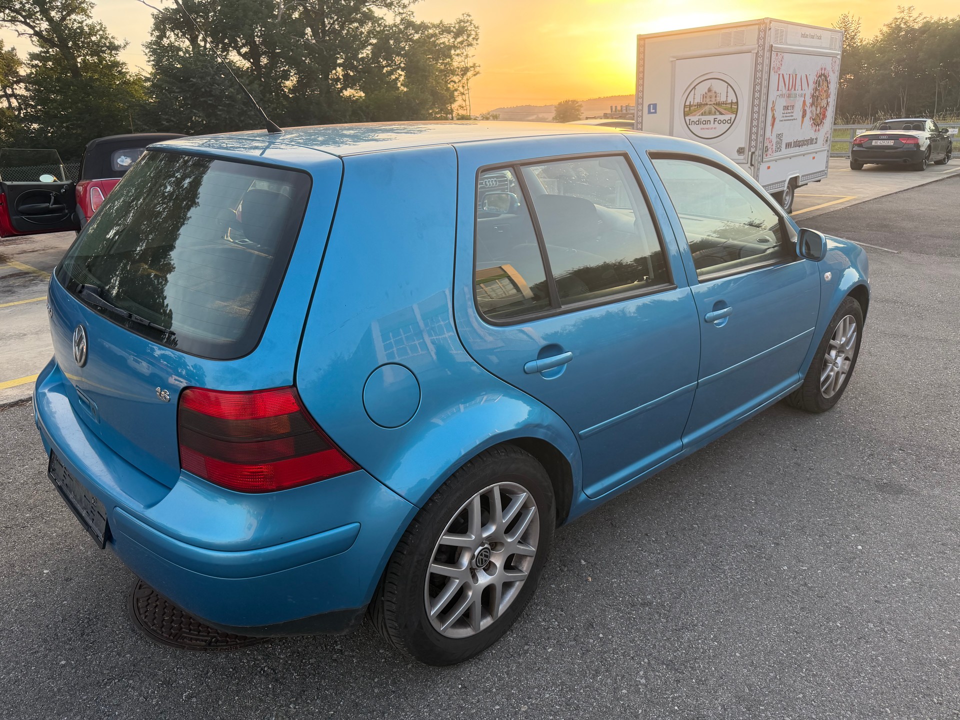 VW Golf 1.6 Comfortline Automatic-image-1