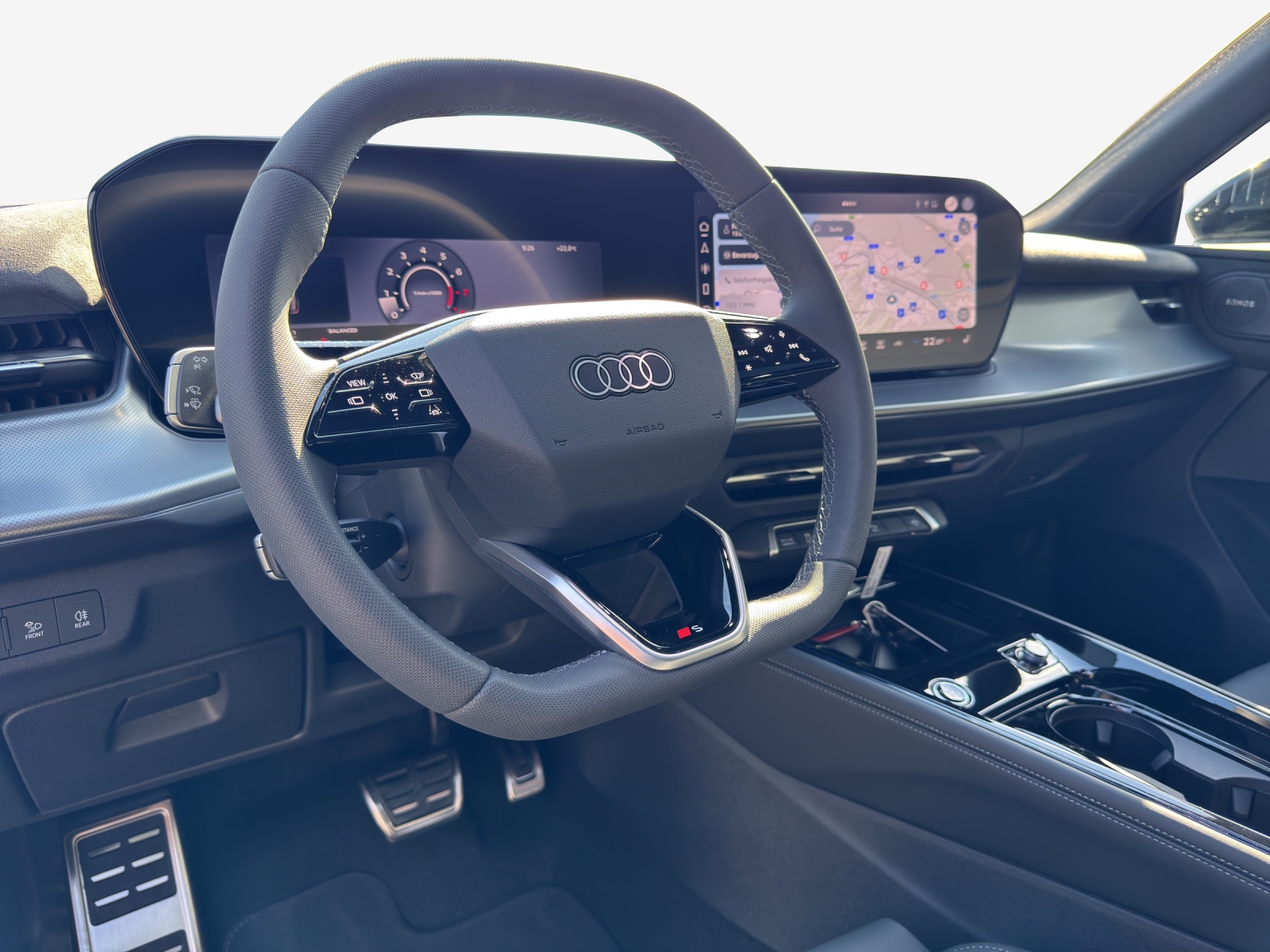 AUDI Q3 SUV TFSI quattro 195 kW S tronic-image-9