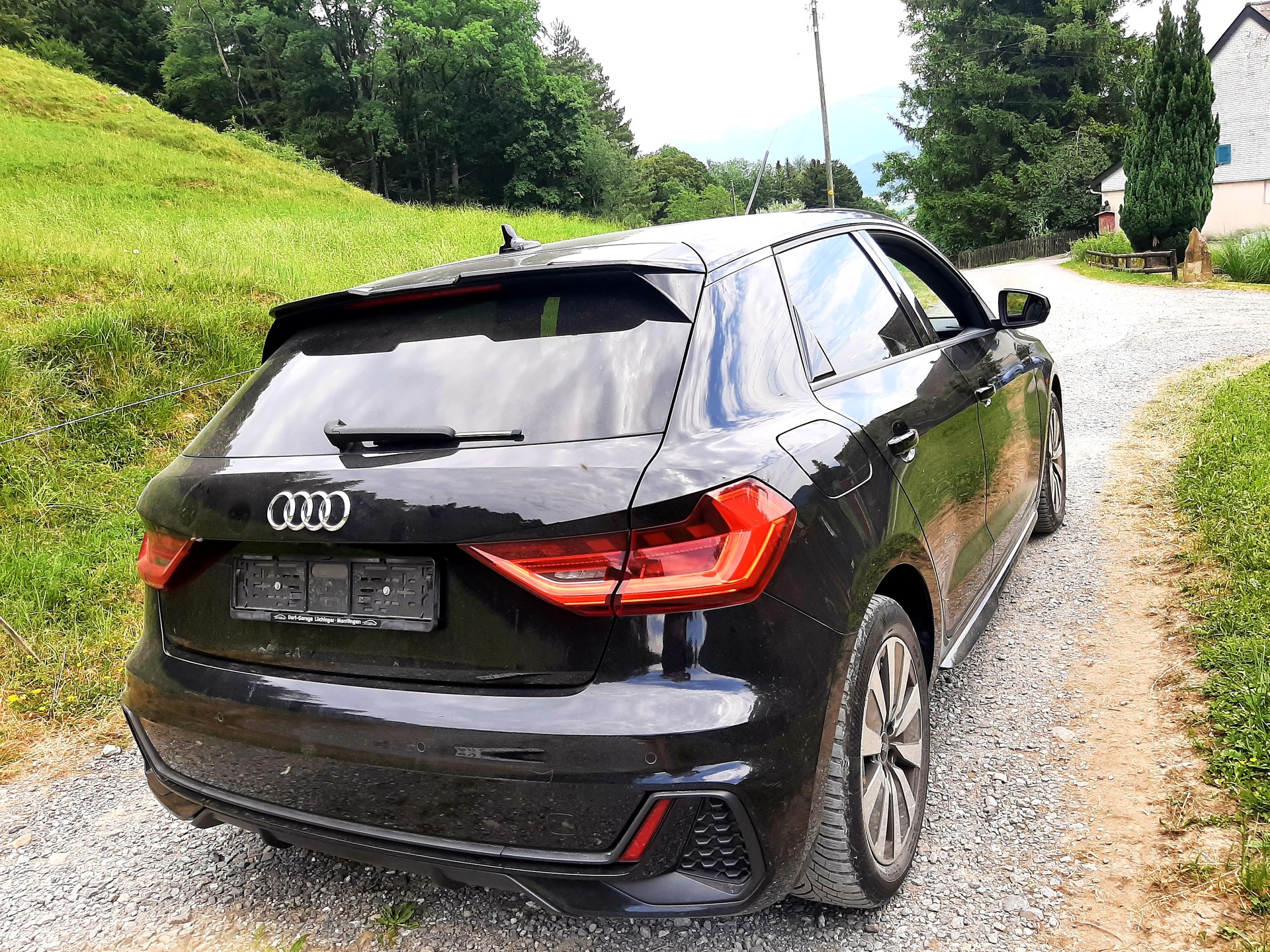 AUDI A1 Sportback 30 TFSI S Line S-tronic-image-4