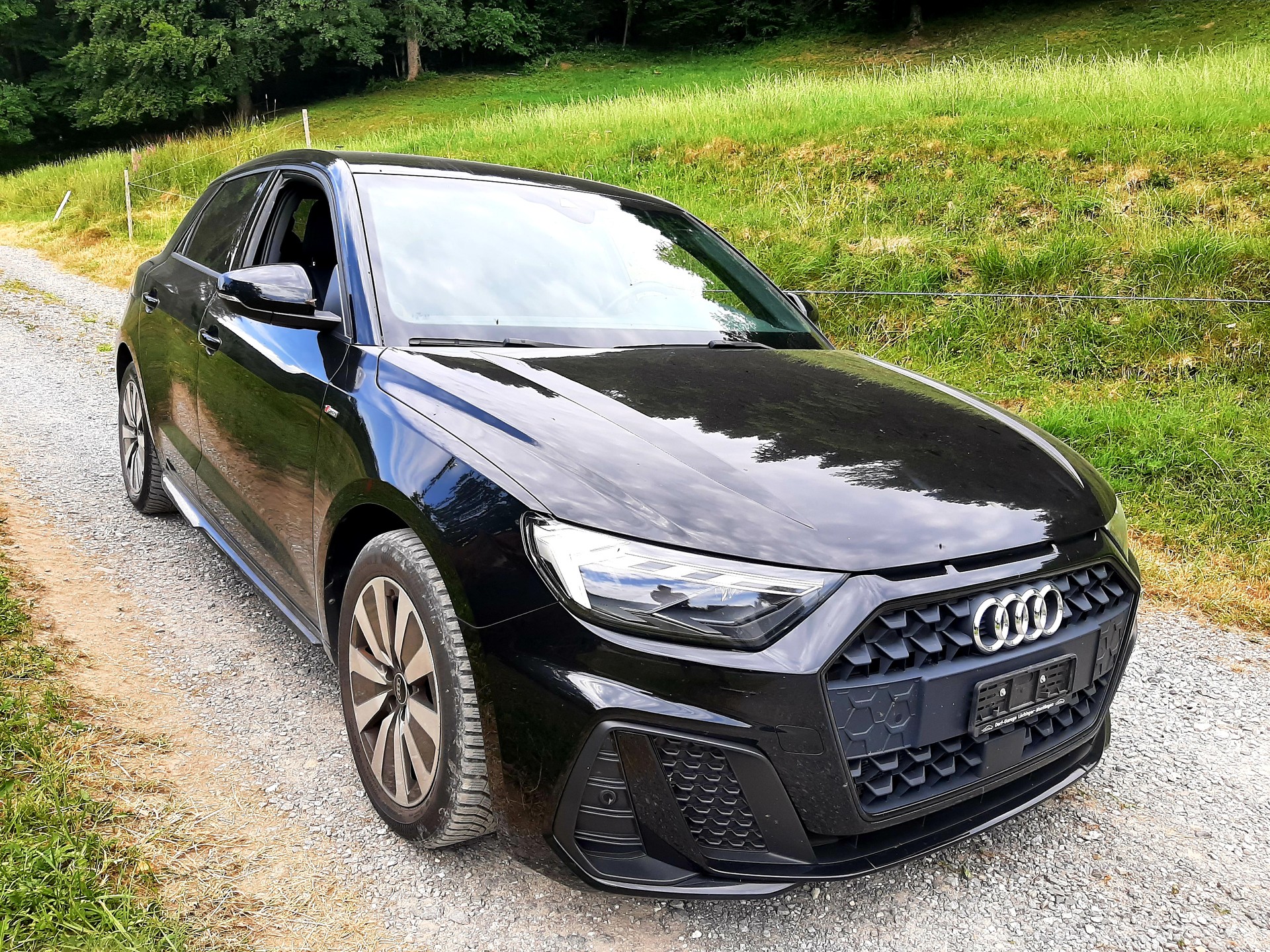 AUDI A1 Sportback 30 TFSI S Line S-tronic-image-1