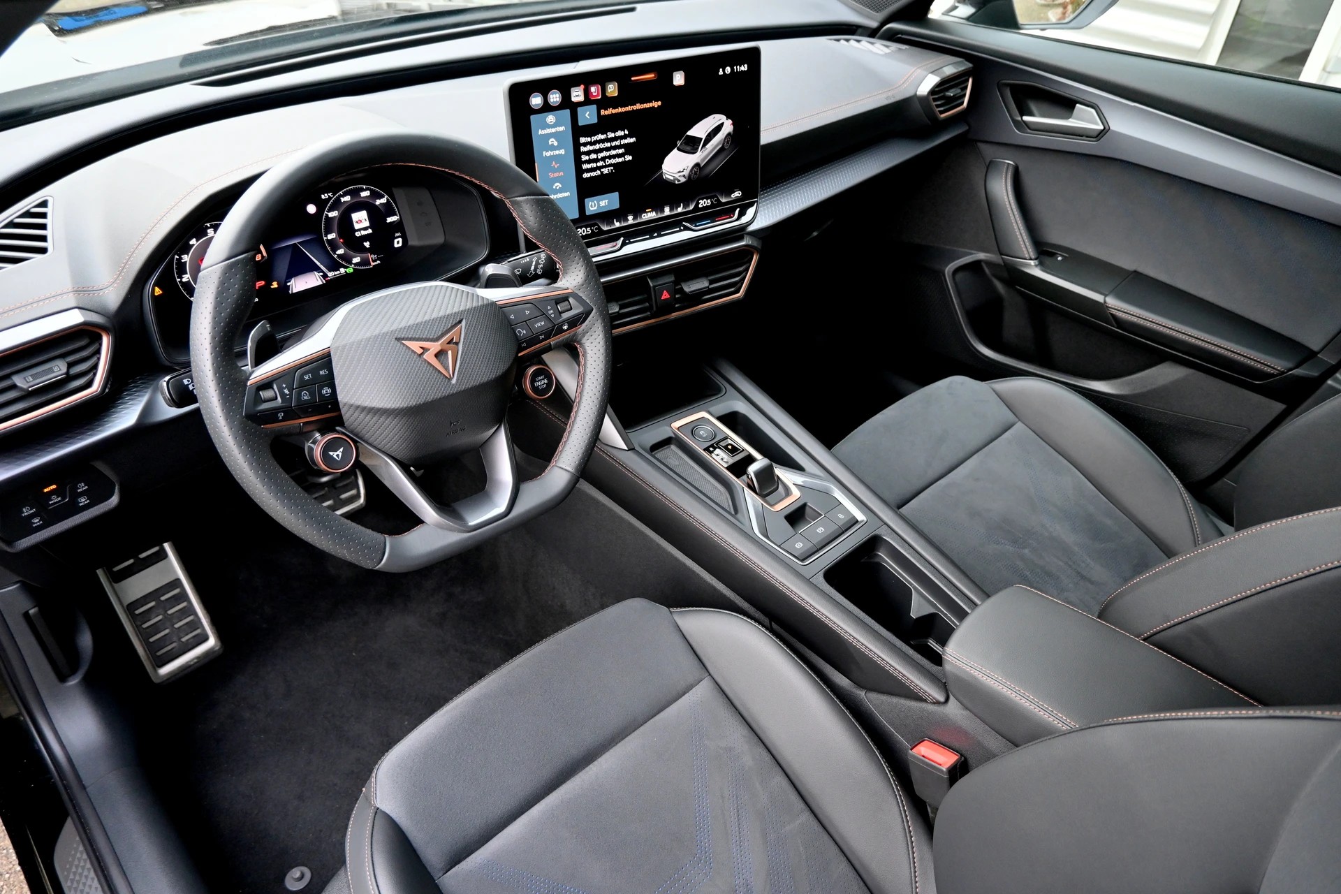 CUPRA Formentor 2.0TSI VZ 4Drive DSG 333PS-image-8