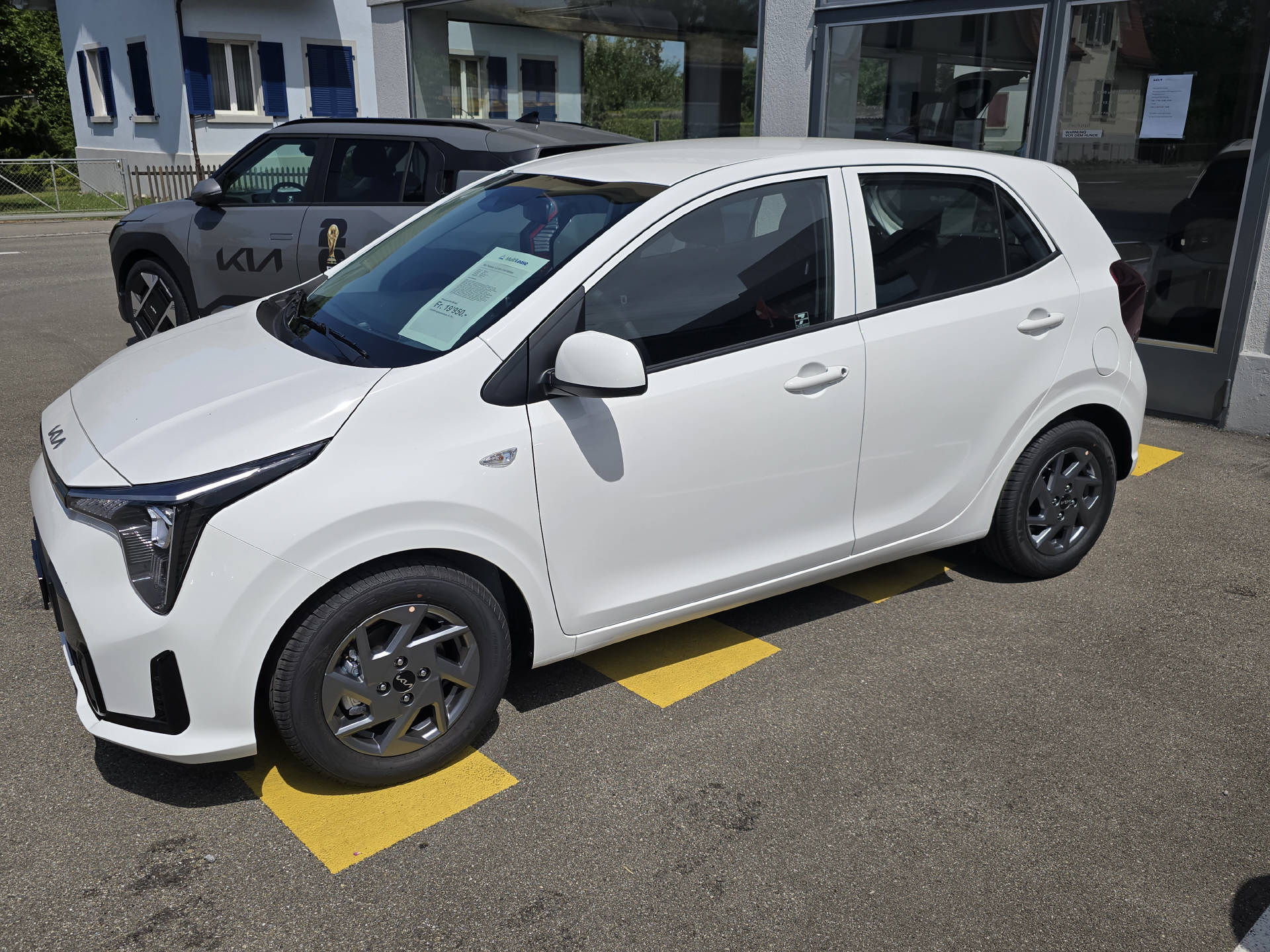 KIA Picanto 1.0 GDi First Edition-image-1