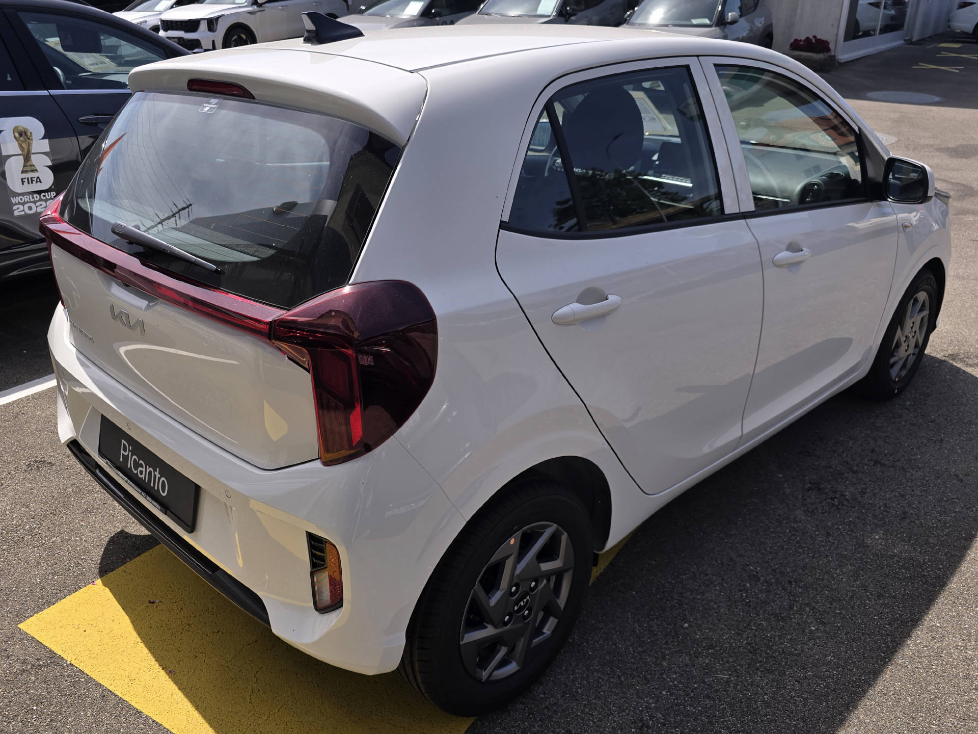 KIA Picanto 1.0 GDi First Edition-image-3