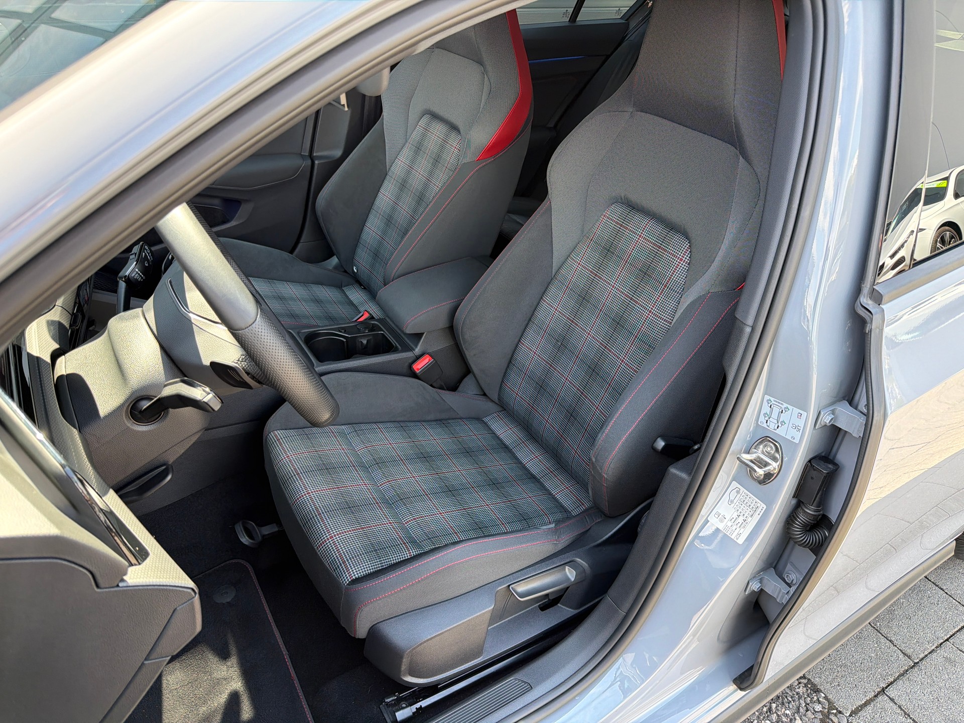 VW Golf 2.0 TSI GTI DSG-image-6