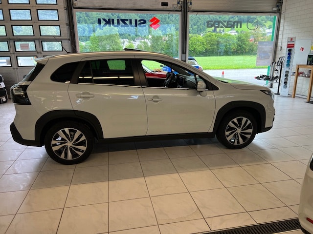 SUZUKI S-Cross 1.4 T Compact+ Hybrid 4x4-image-1