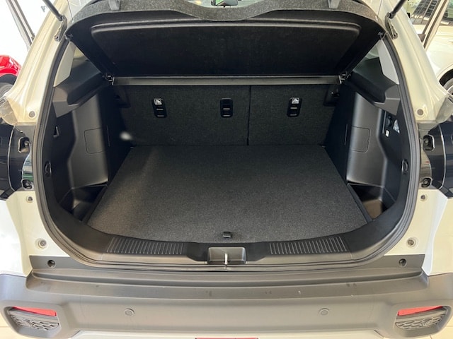 SUZUKI S-Cross 1.4 T Compact+ Hybrid 4x4-image-8