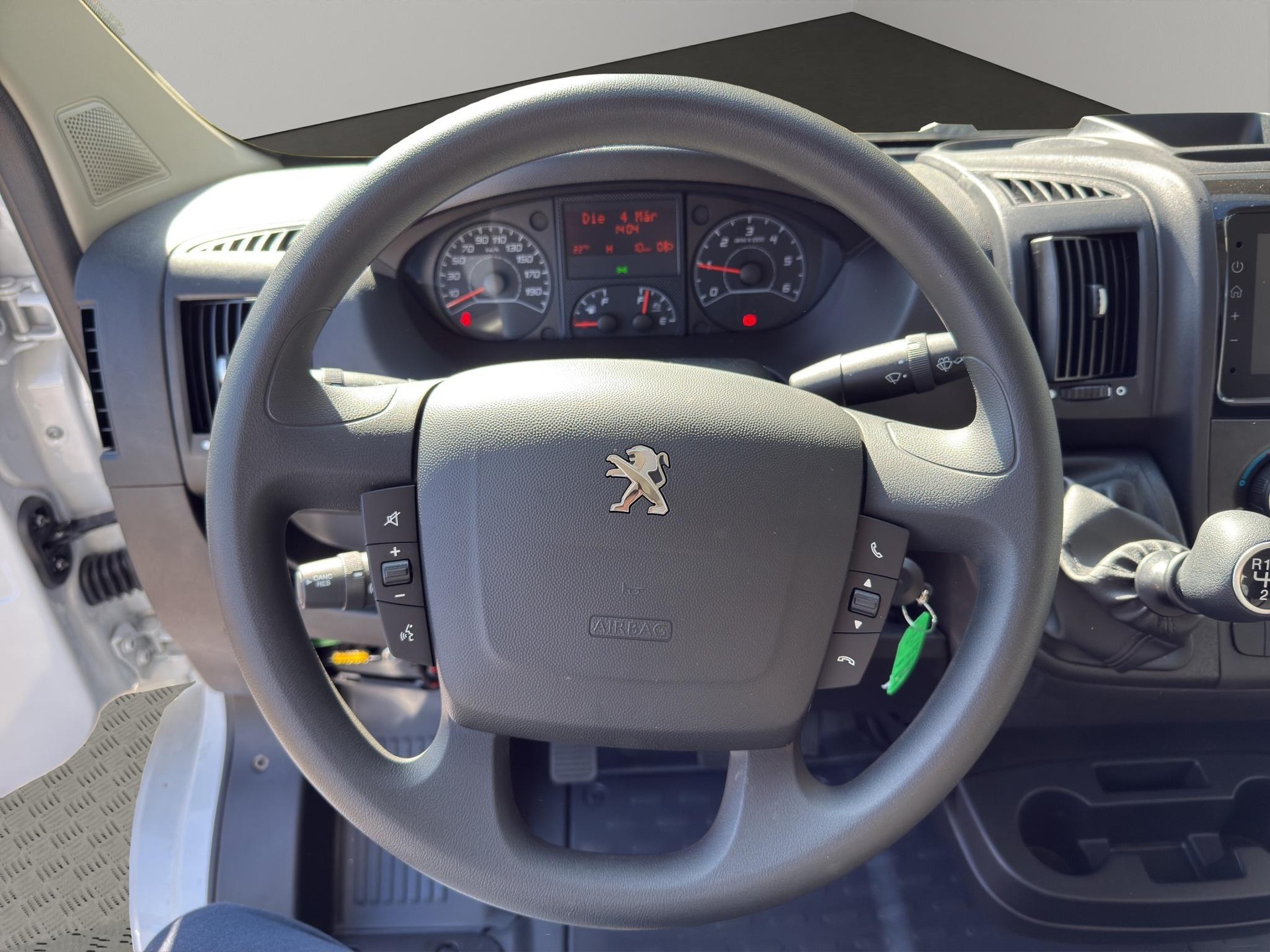 PEUGEOT Boxer Kaw. 333 L1H1 2.2 BlueHDi 140 S/S-image-4