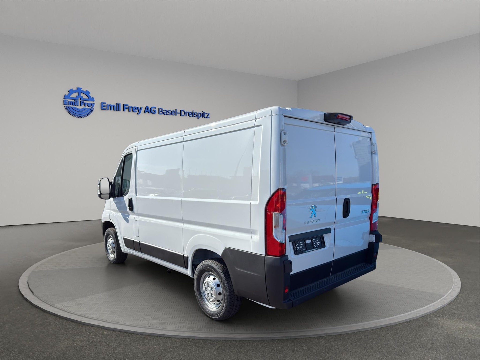 PEUGEOT Boxer Kaw. 333 L1H1 2.2 BlueHDi 140 S/S-image-6