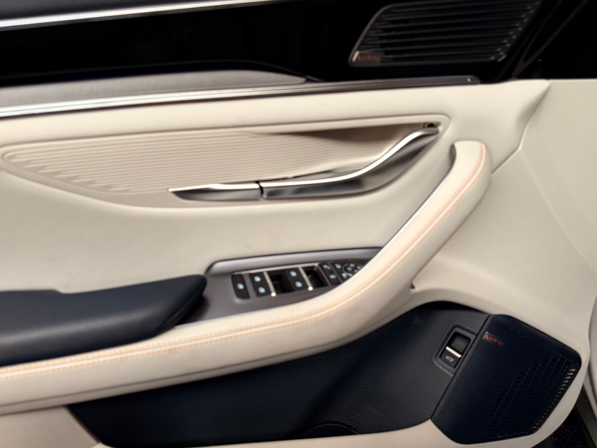 BYD Seal U Design Elektro 87kwh-image-8