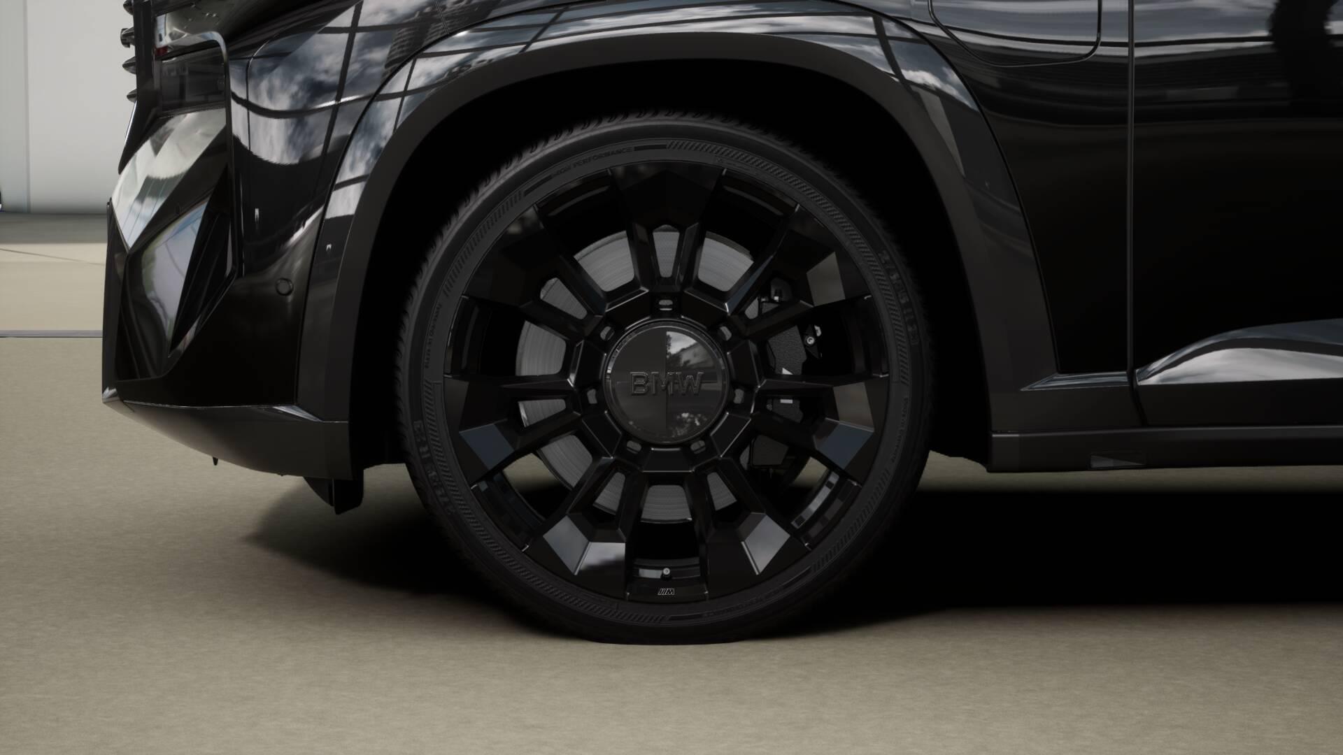 BMW XM Label Plug-in Hybrid-image-6