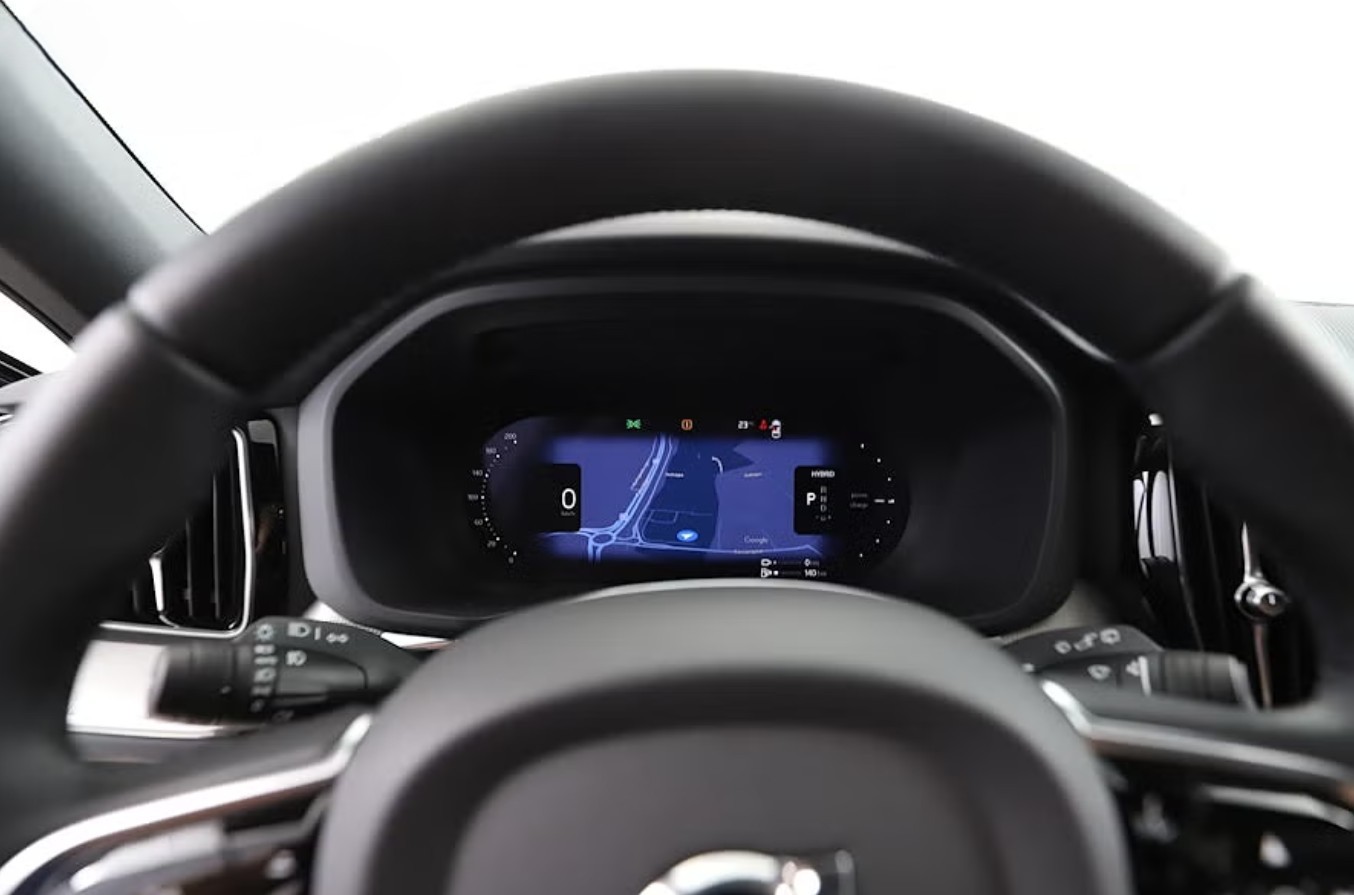 VOLVO XC60 T6 eAWD PluginHybrid Plus Dark Geartronic-image-7