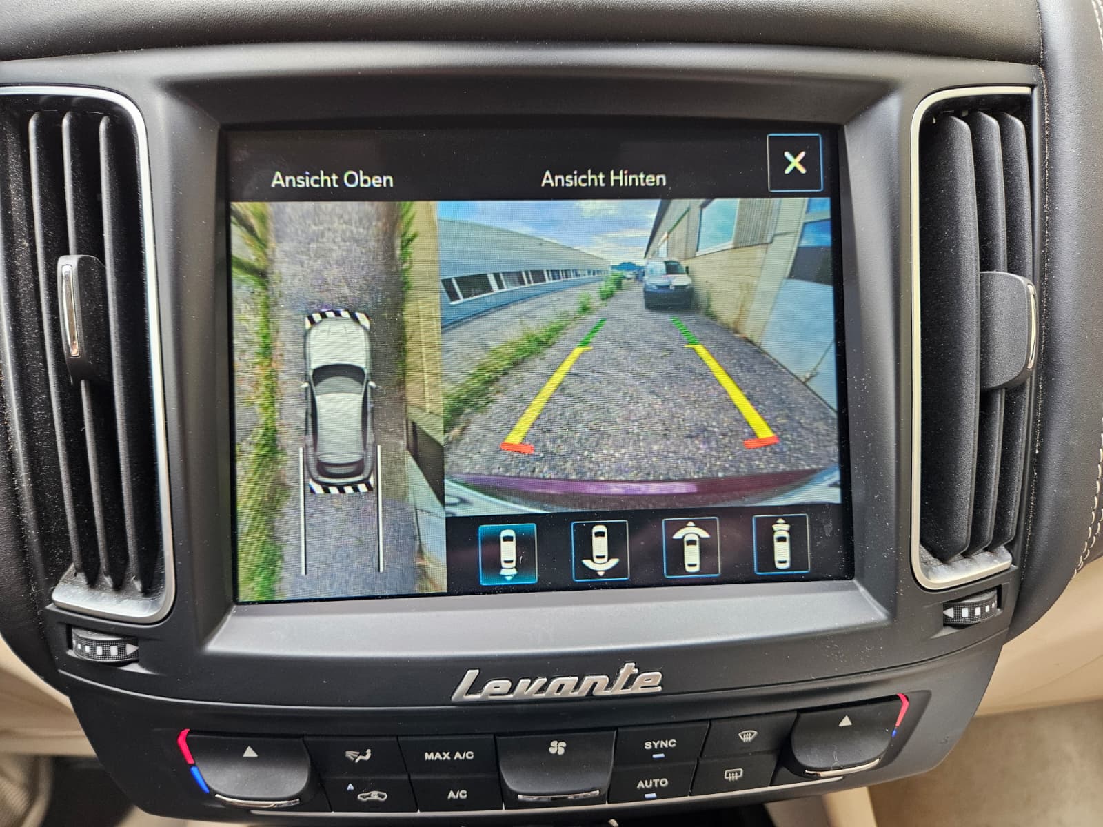 MASERATI Levante S 3.0 V6 Automatica-image-15