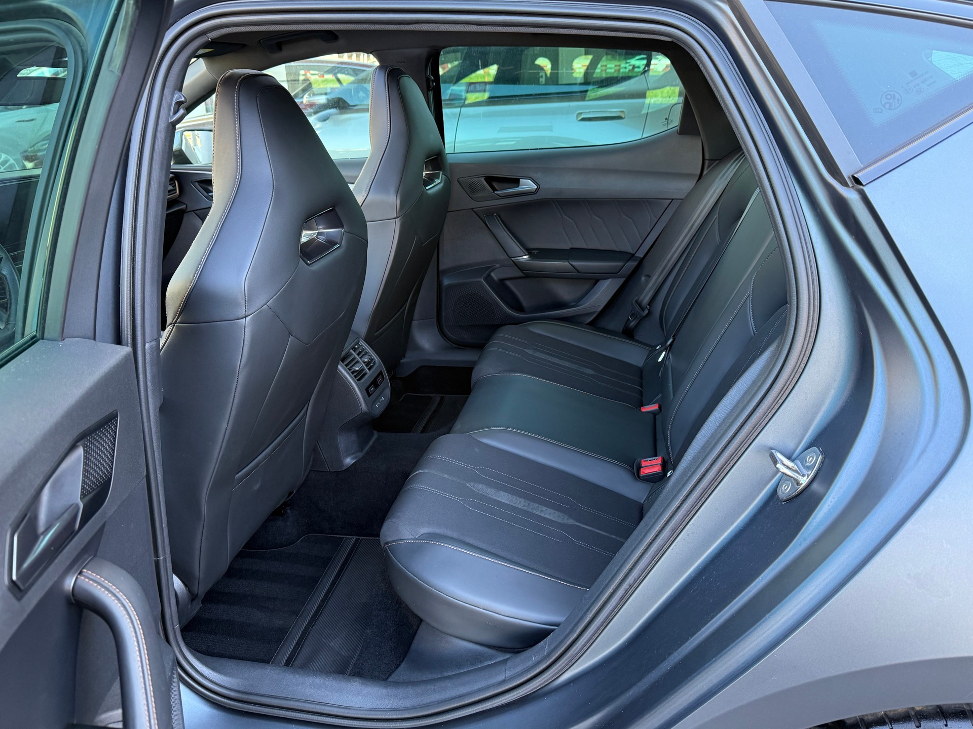 CUPRA LEON 1.4 e-HYBRID pHEV DSG-image-6