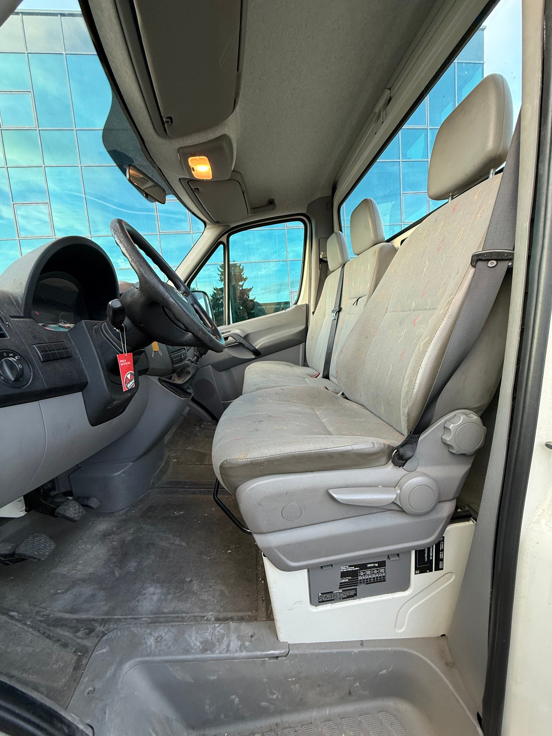 VW Crafter 35 LONG 2.5 TDI 136 PS-image-9