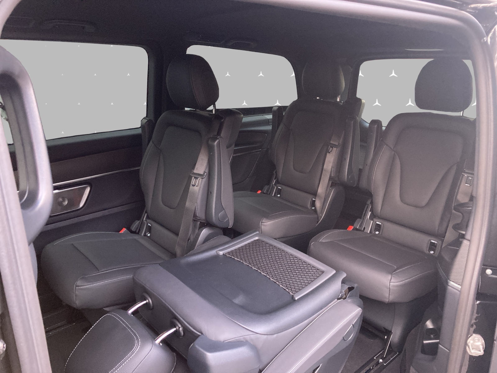 MERCEDES-BENZ V 300 d lang Avantgarde 4Matic 9G-Tronic-image-11