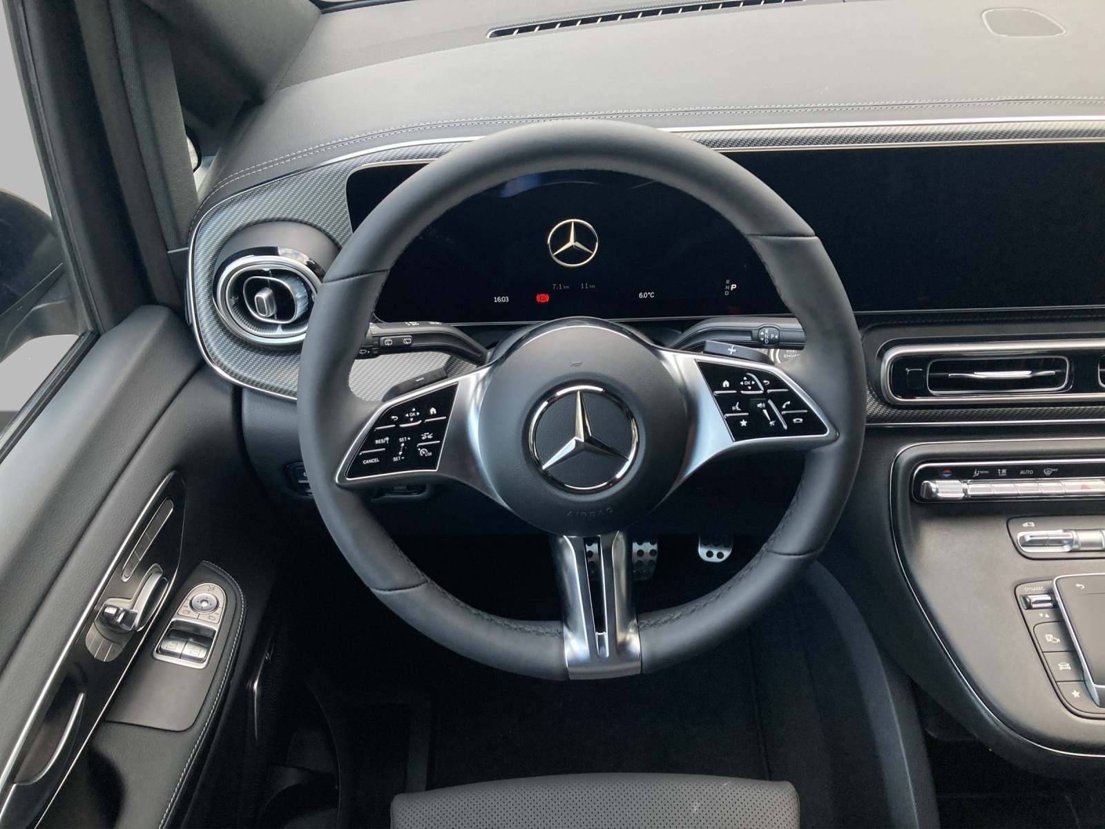 MERCEDES-BENZ V 300 d lang Avantgarde 4Matic 9G-Tronic-image-12