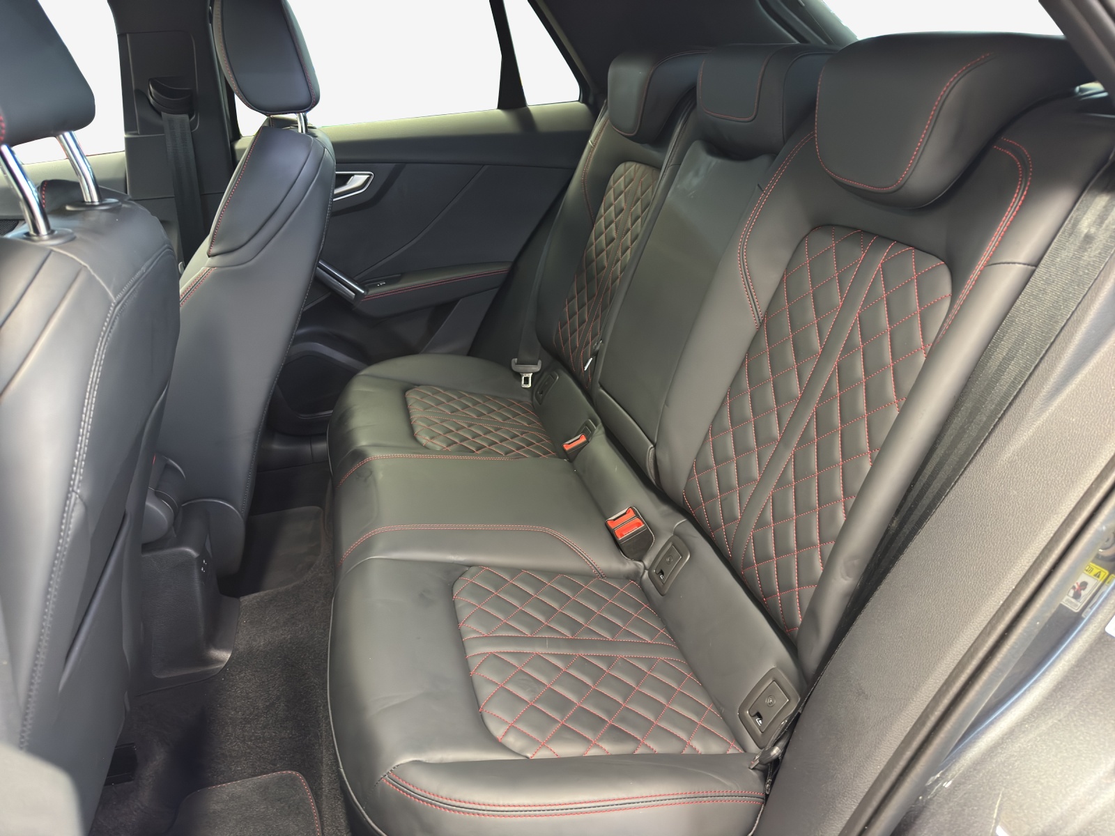 AUDI Q2 40 TFSI S line Attraction quattro S-tronic-image-11
