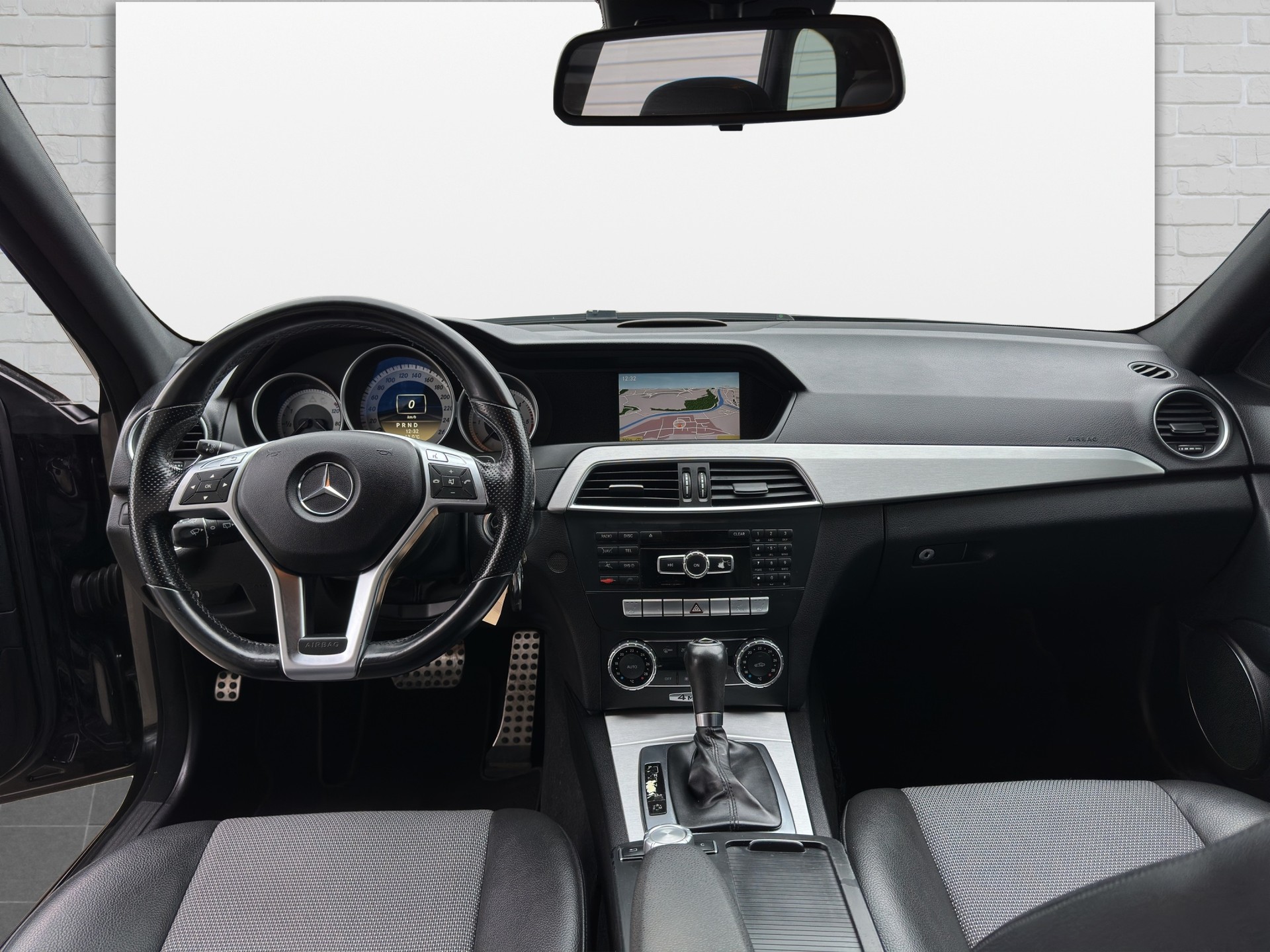 MERCEDES-BENZ C 250 CDI Avantgarde 4Matic 7G-Tronic-image-2
