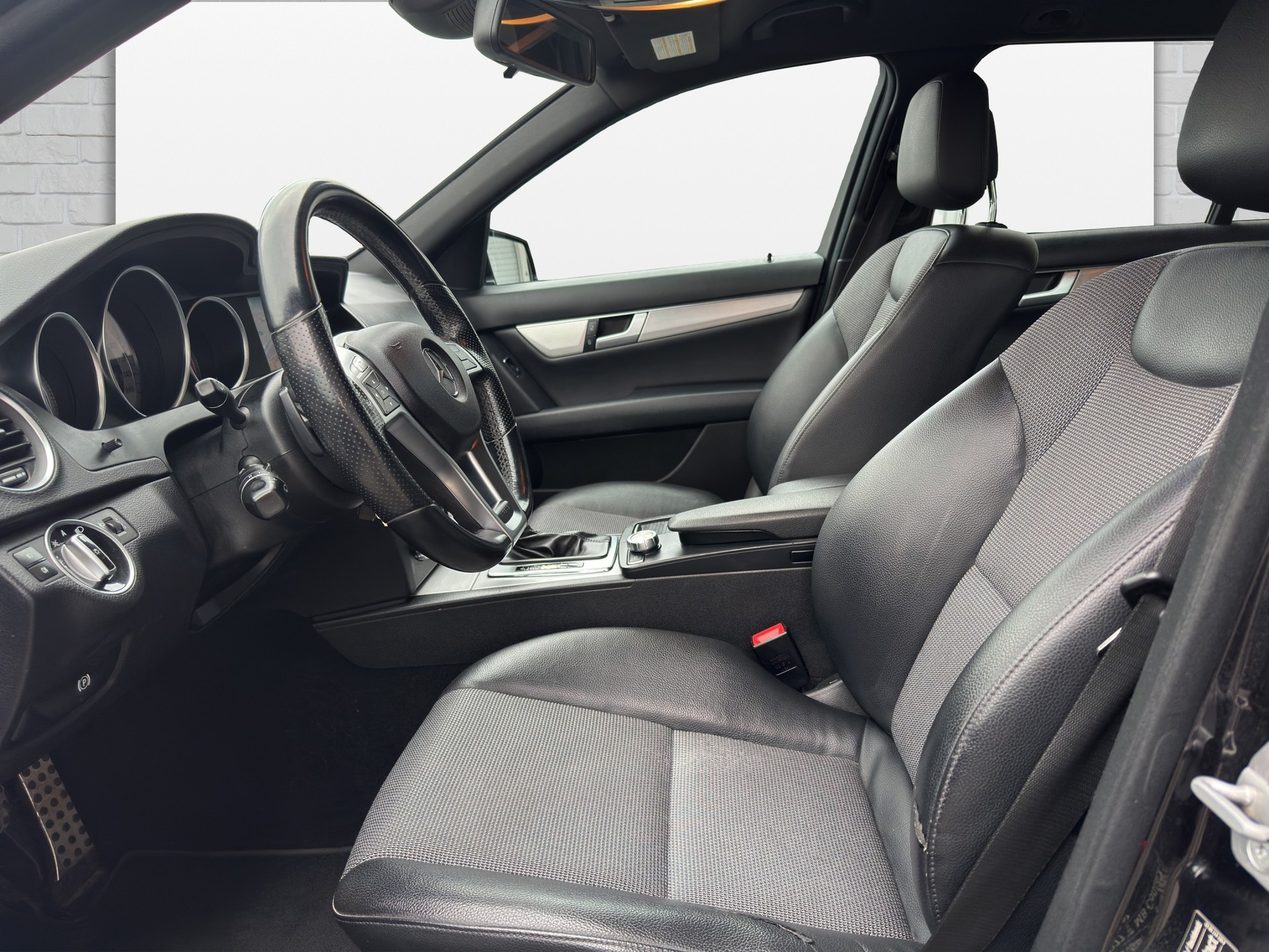 MERCEDES-BENZ C 250 CDI Avantgarde 4Matic 7G-Tronic-image-3