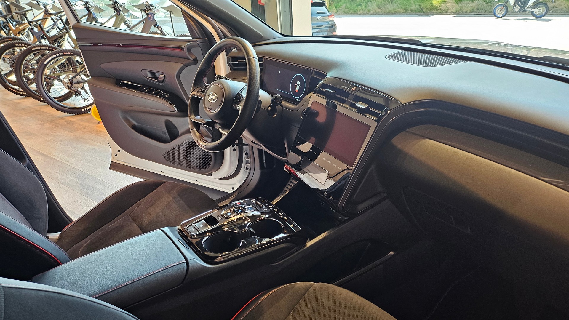 HYUNDAI Tucson 1.6 TGDI PHEV N Line 4WD-image-18